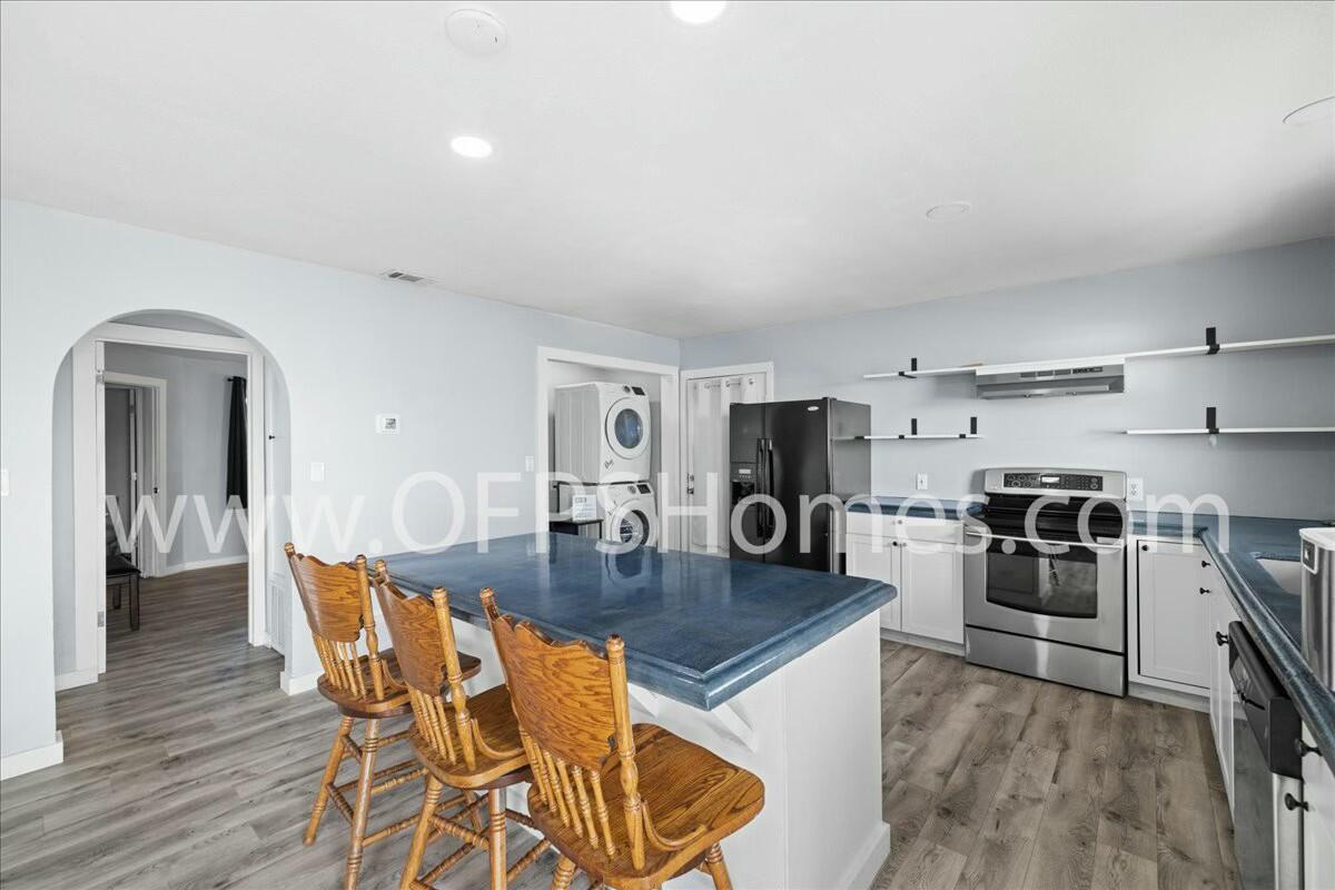 MULLET CREEK - Residential Lease