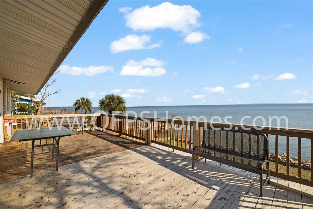 MULLET CREEK - Residential Lease