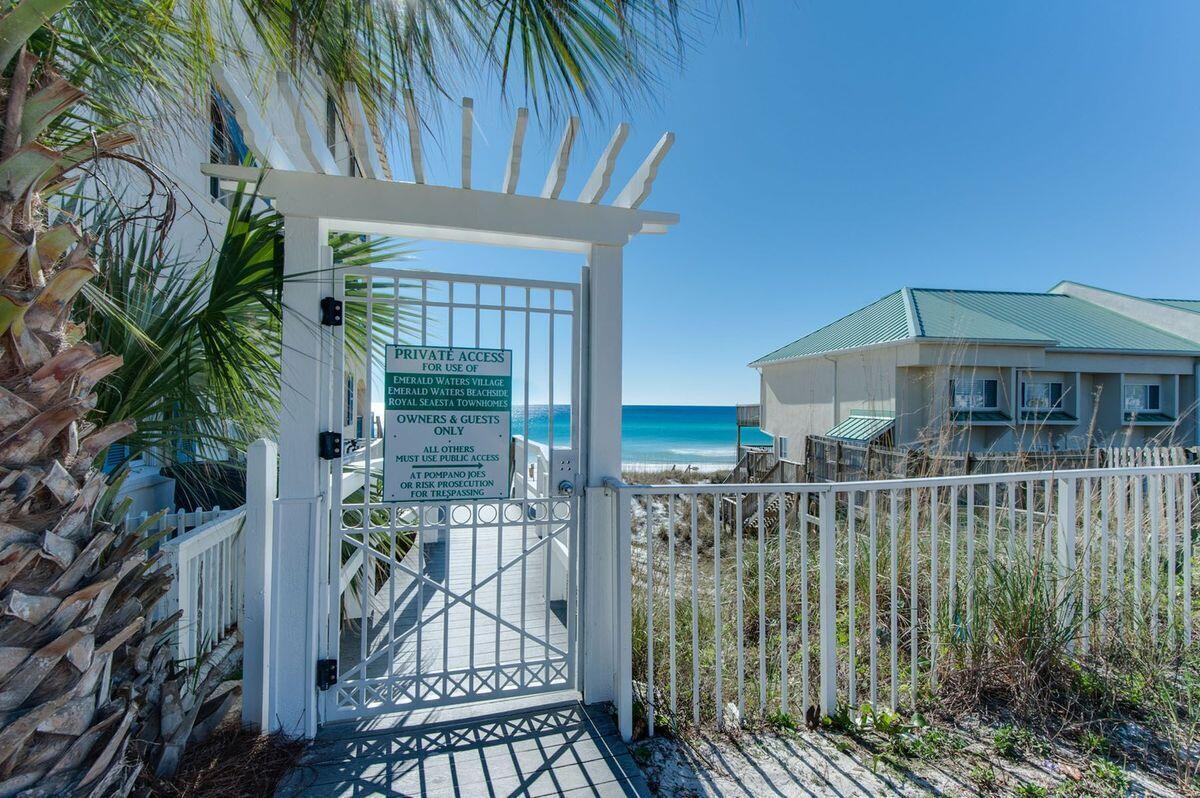 EMERALD WATERS VILLAGE - Land