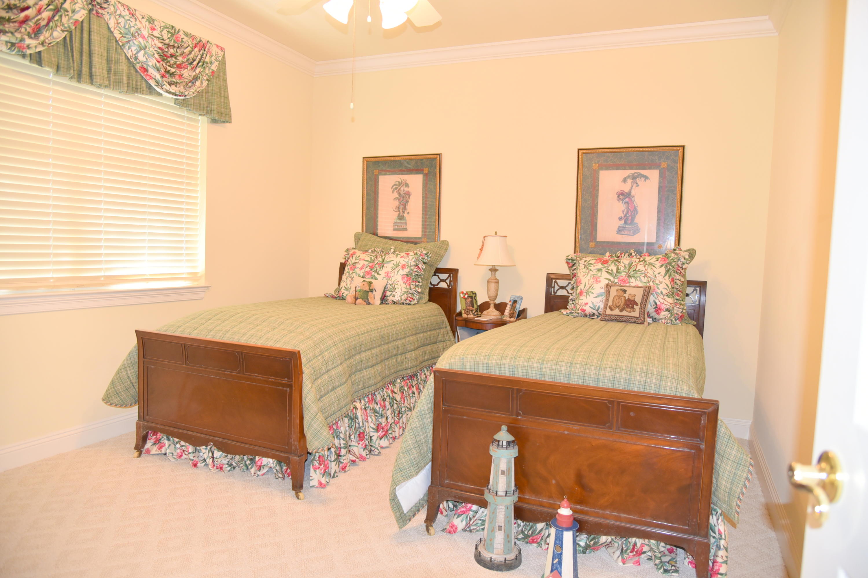 REGATTA BAY - Residential