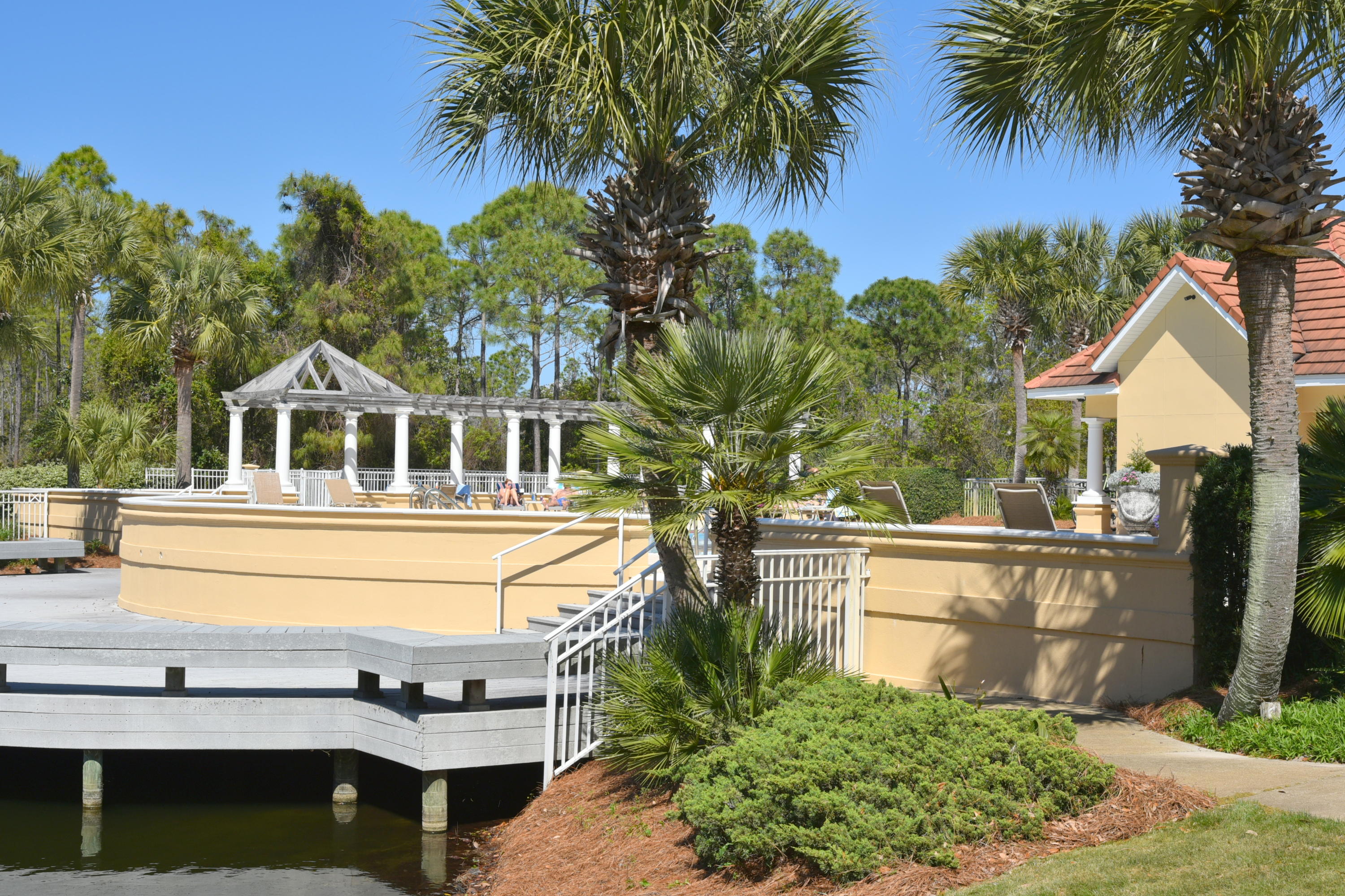 REGATTA BAY - Residential
