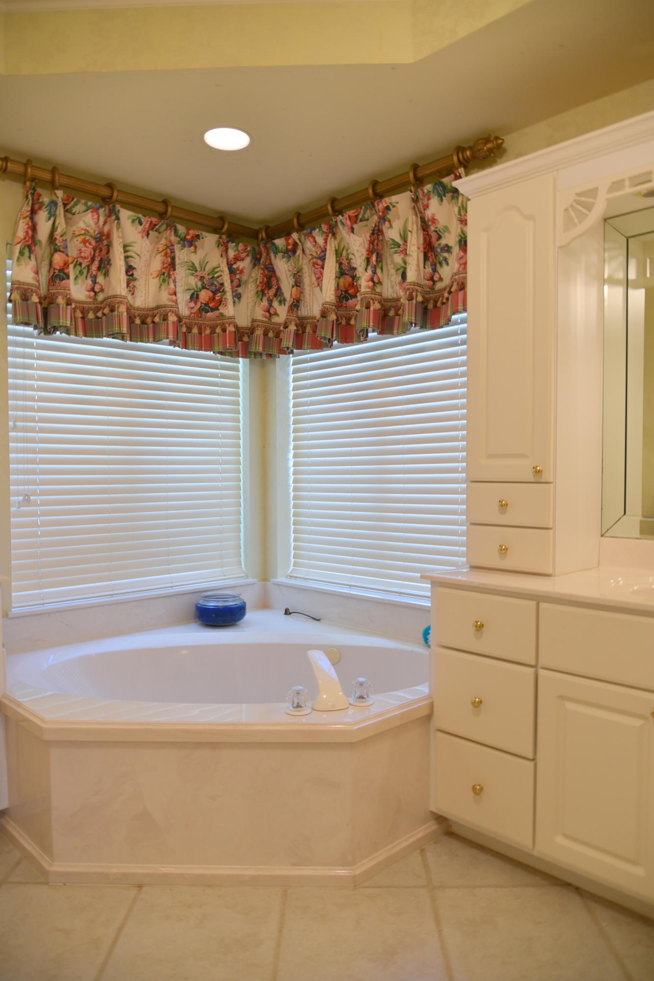 REGATTA BAY - Residential
