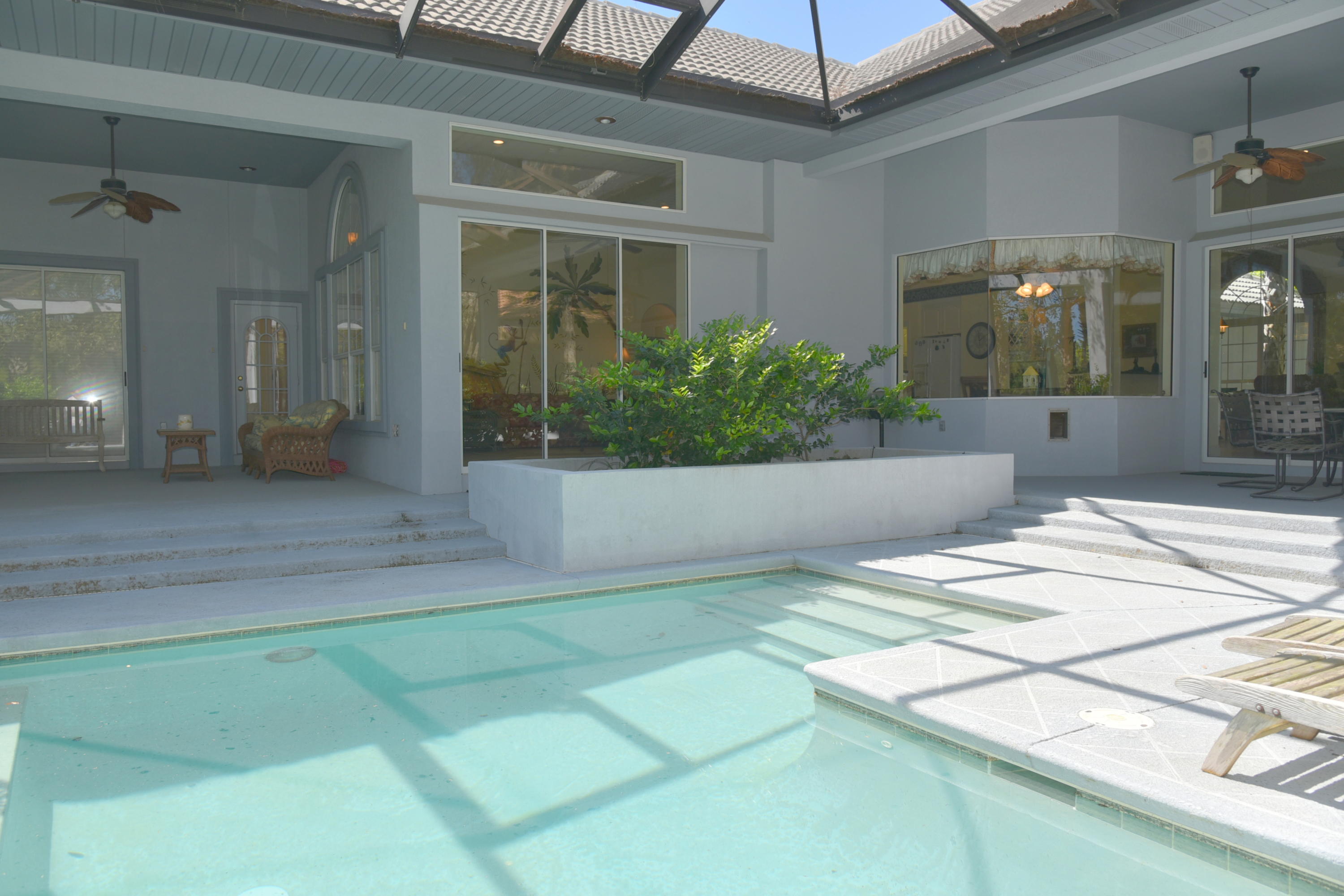 REGATTA BAY - Residential