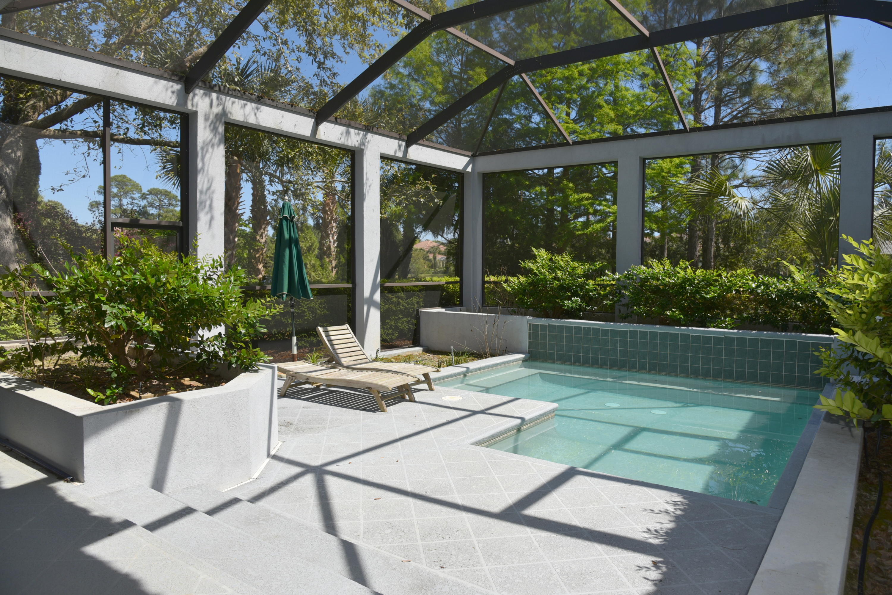 REGATTA BAY - Residential