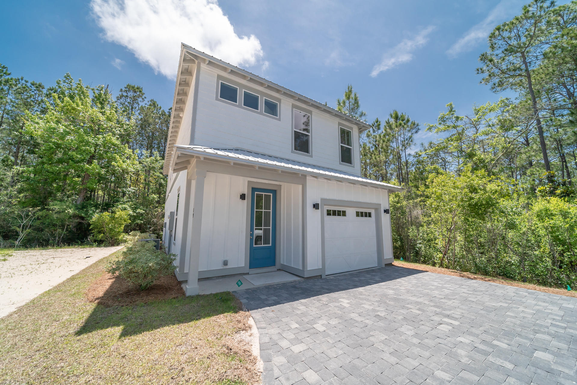 LIGHTHOUSE POINTE - Residential Lease