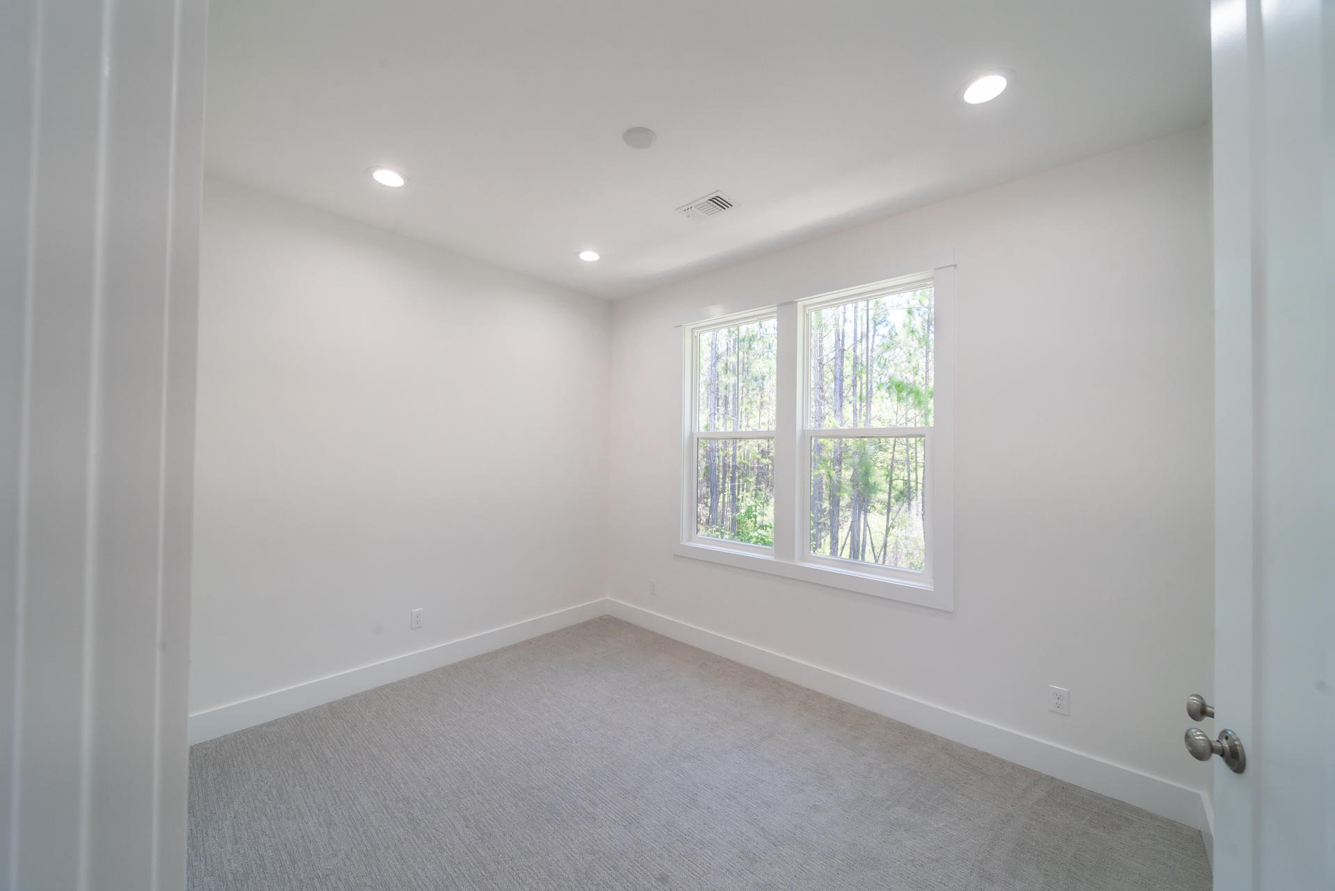 LIGHTHOUSE POINTE - Residential Lease