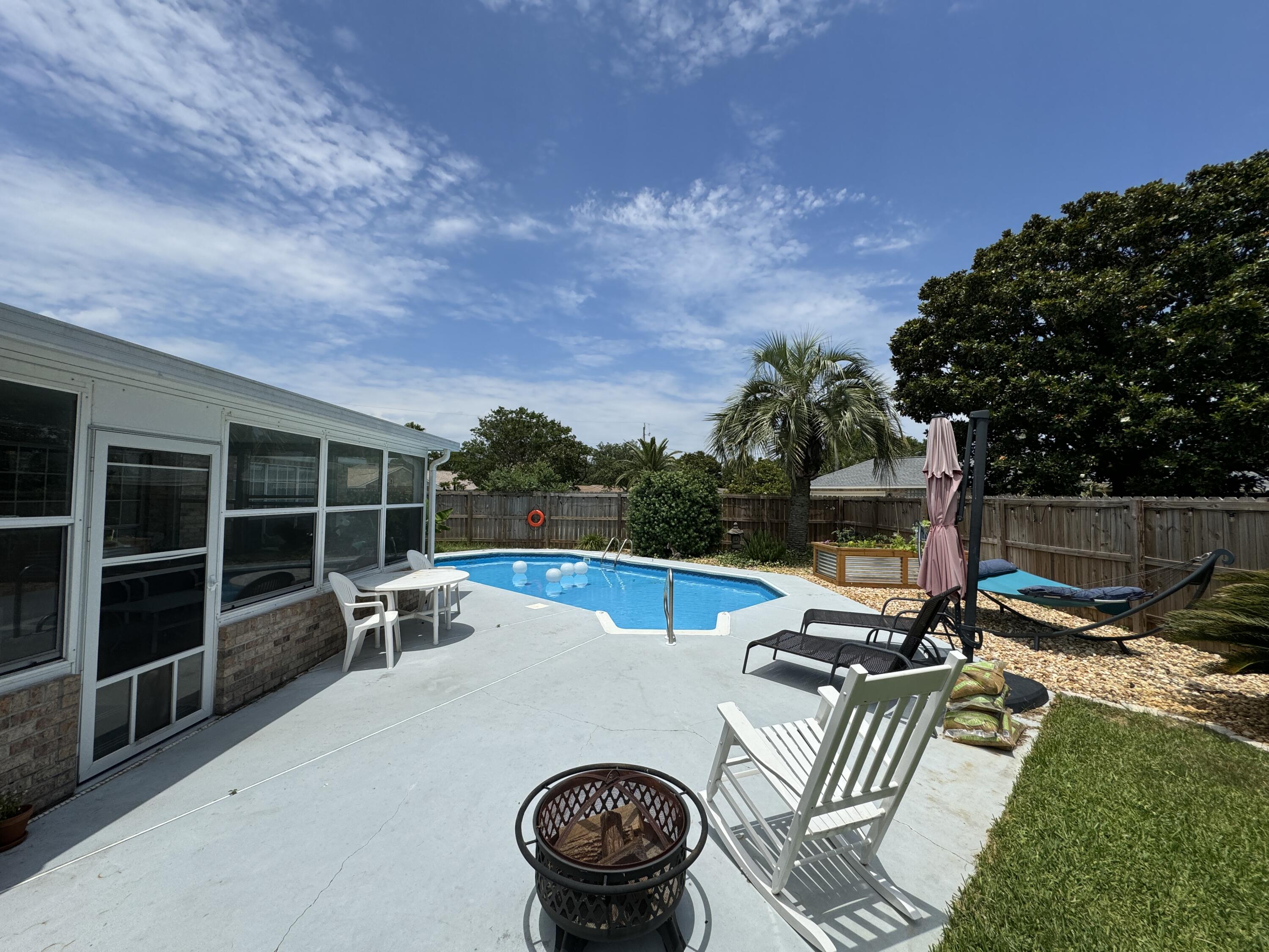 RIDGE WOOD MANOR - Residential Lease