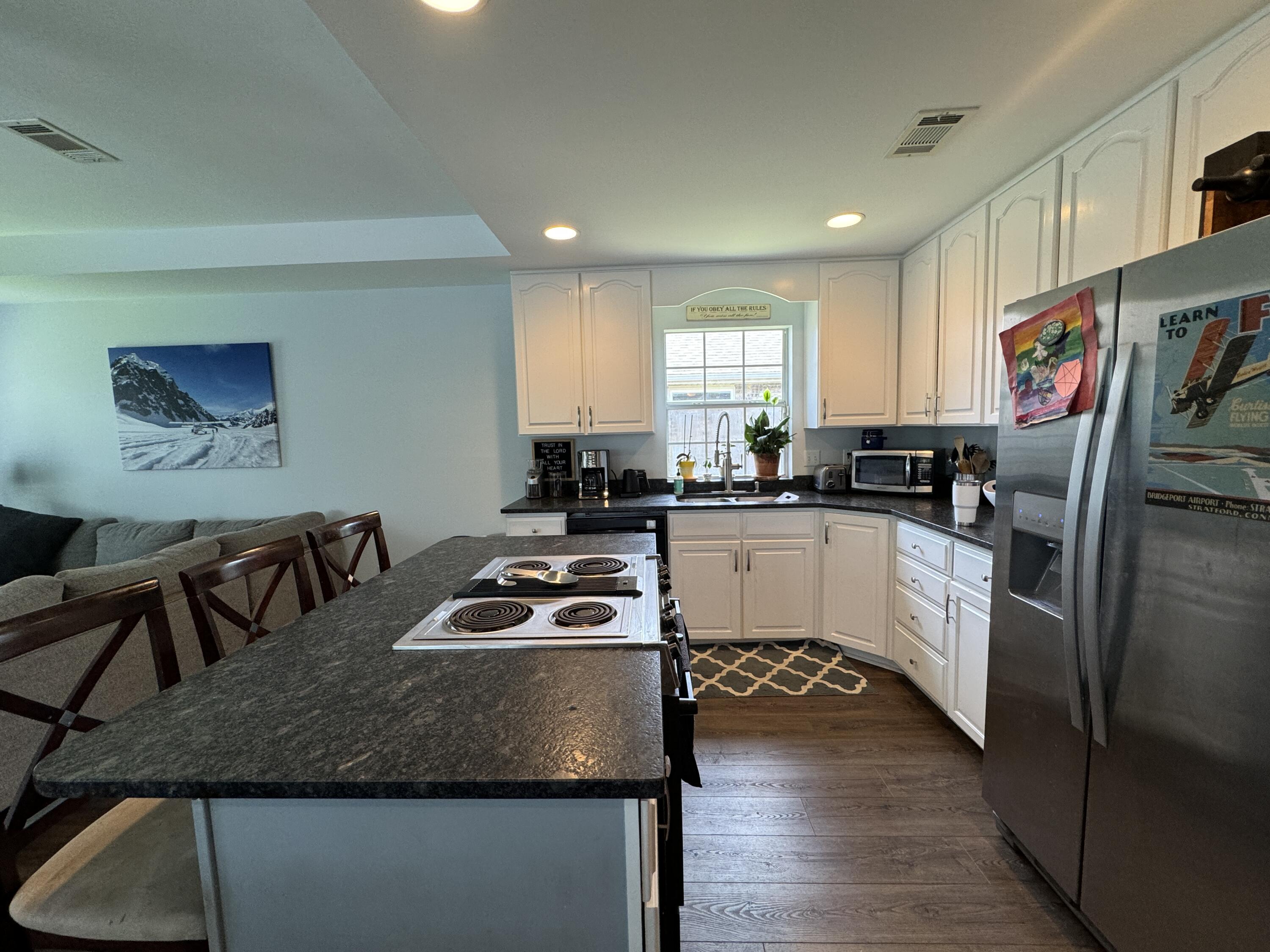 RIDGE WOOD MANOR - Residential Lease