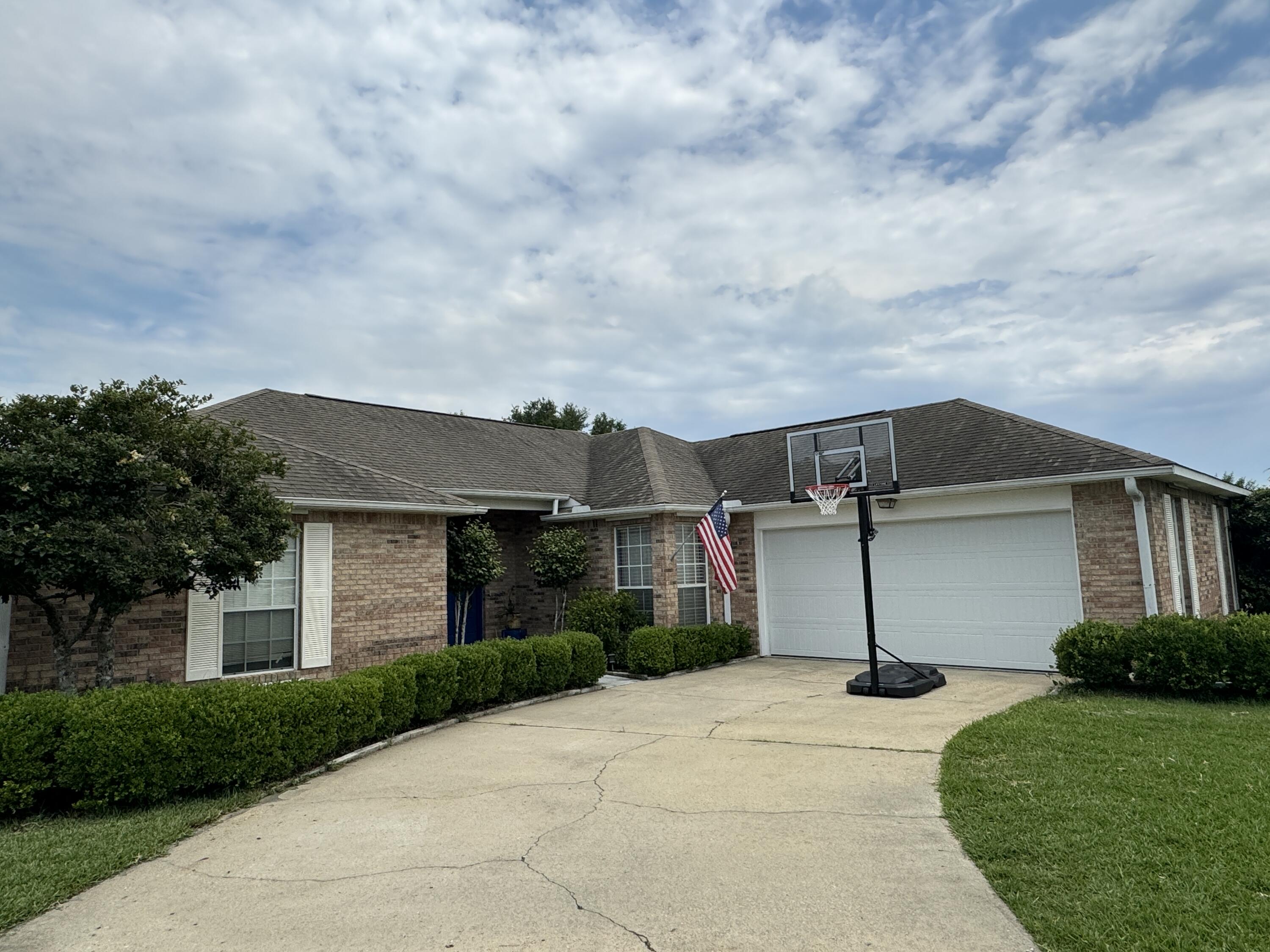 RIDGE WOOD MANOR - Residential Lease