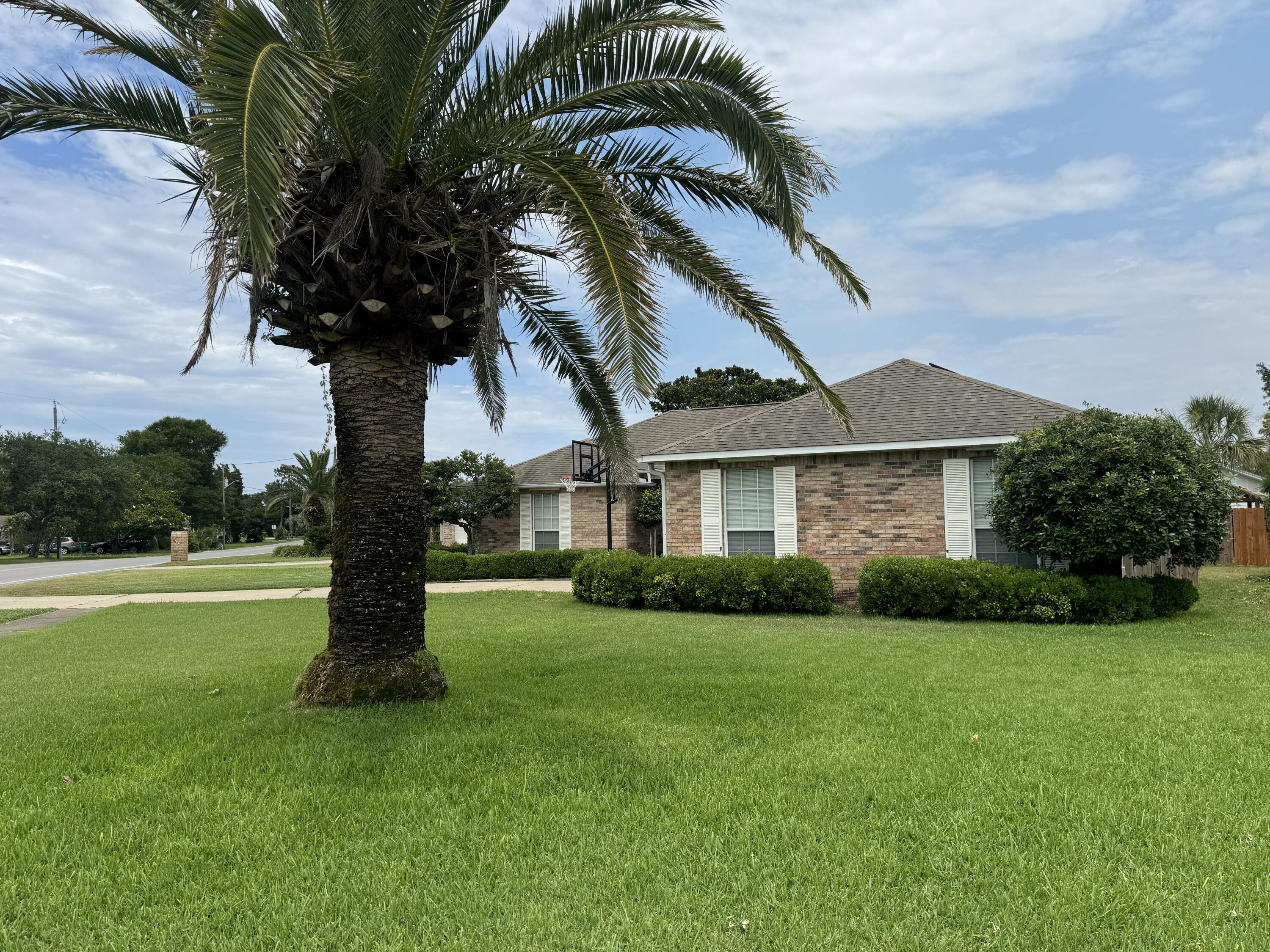 RIDGE WOOD MANOR - Residential Lease
