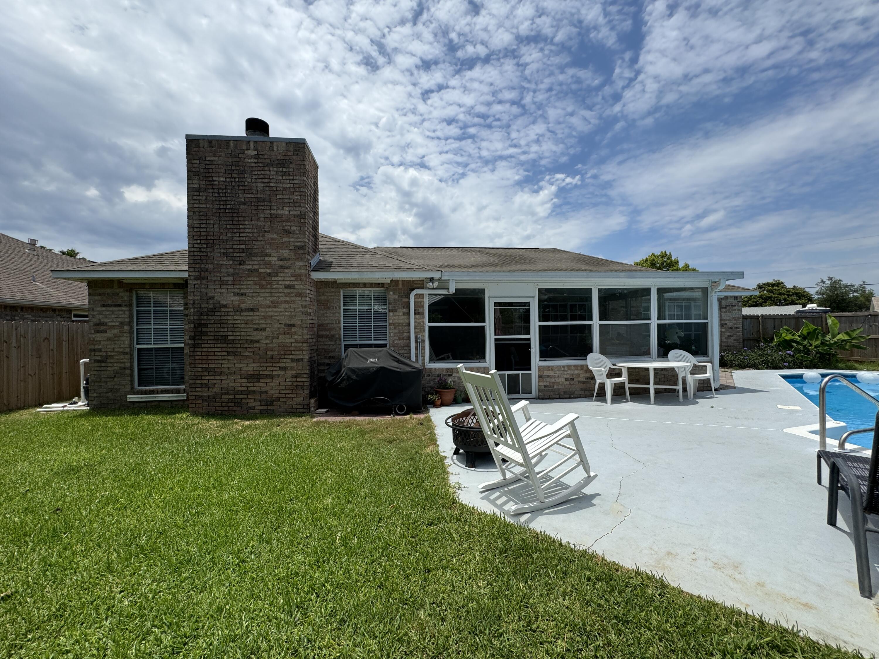 RIDGE WOOD MANOR - Residential Lease