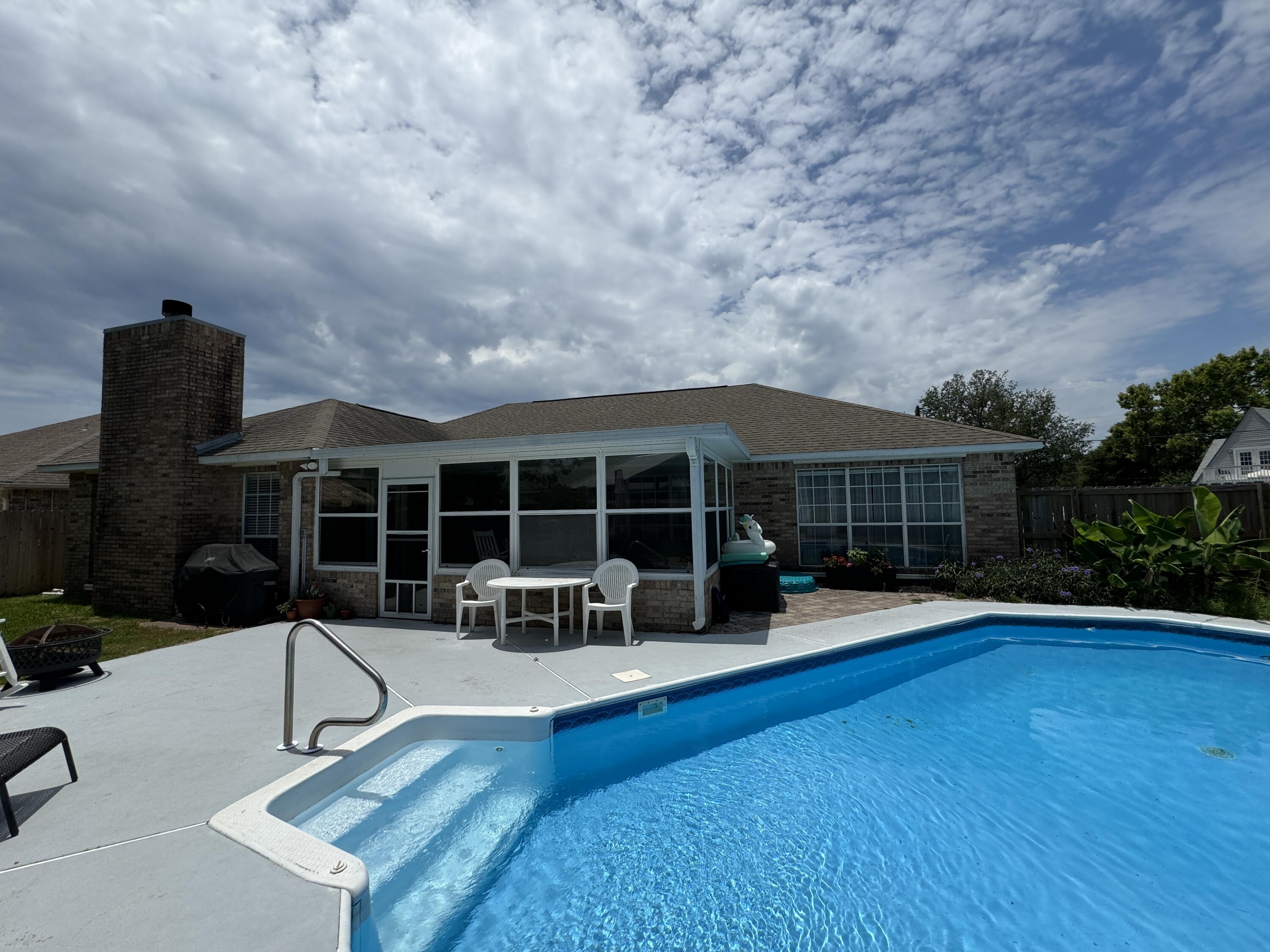 RIDGE WOOD MANOR - Residential Lease