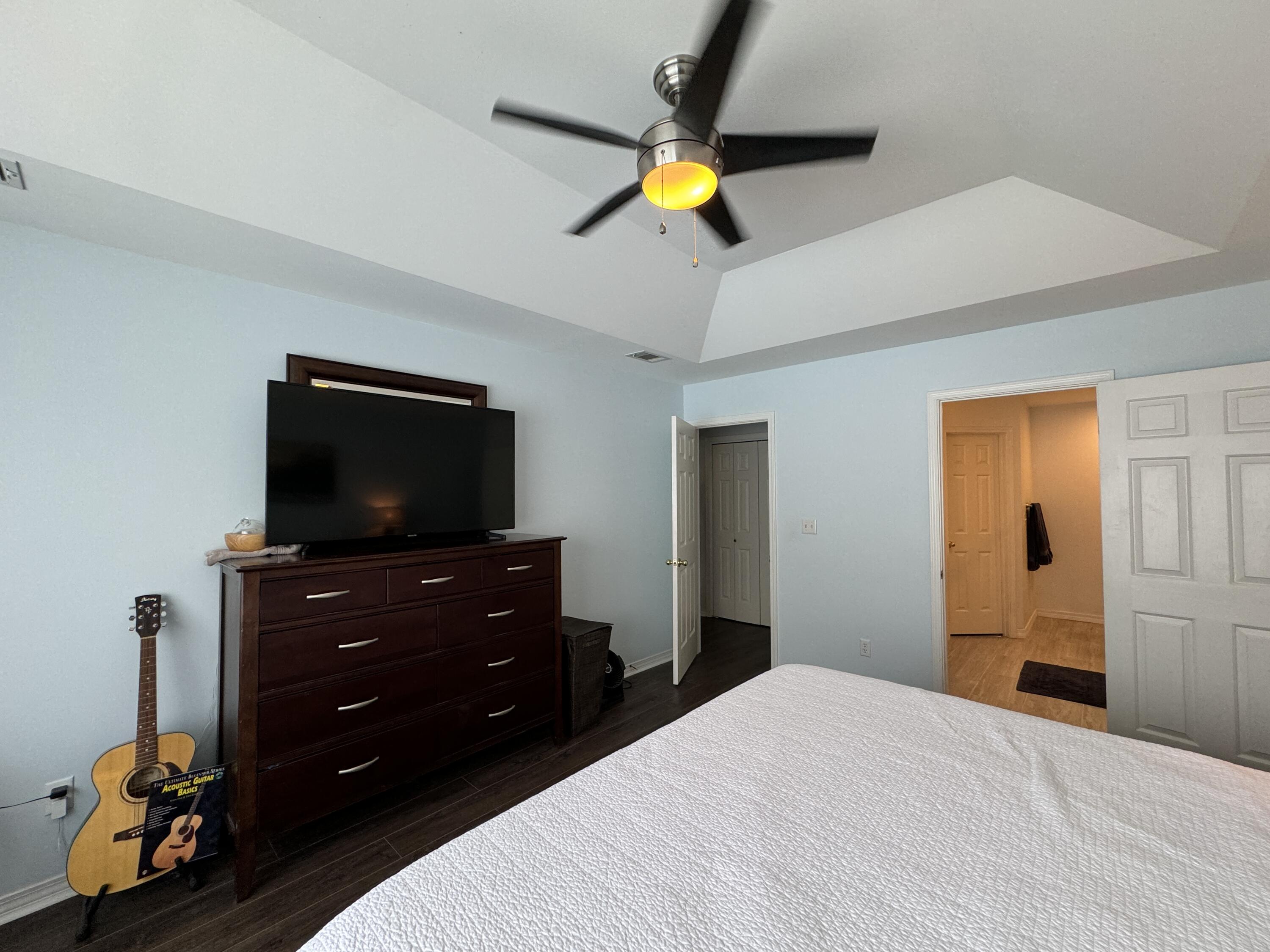 RIDGE WOOD MANOR - Residential Lease