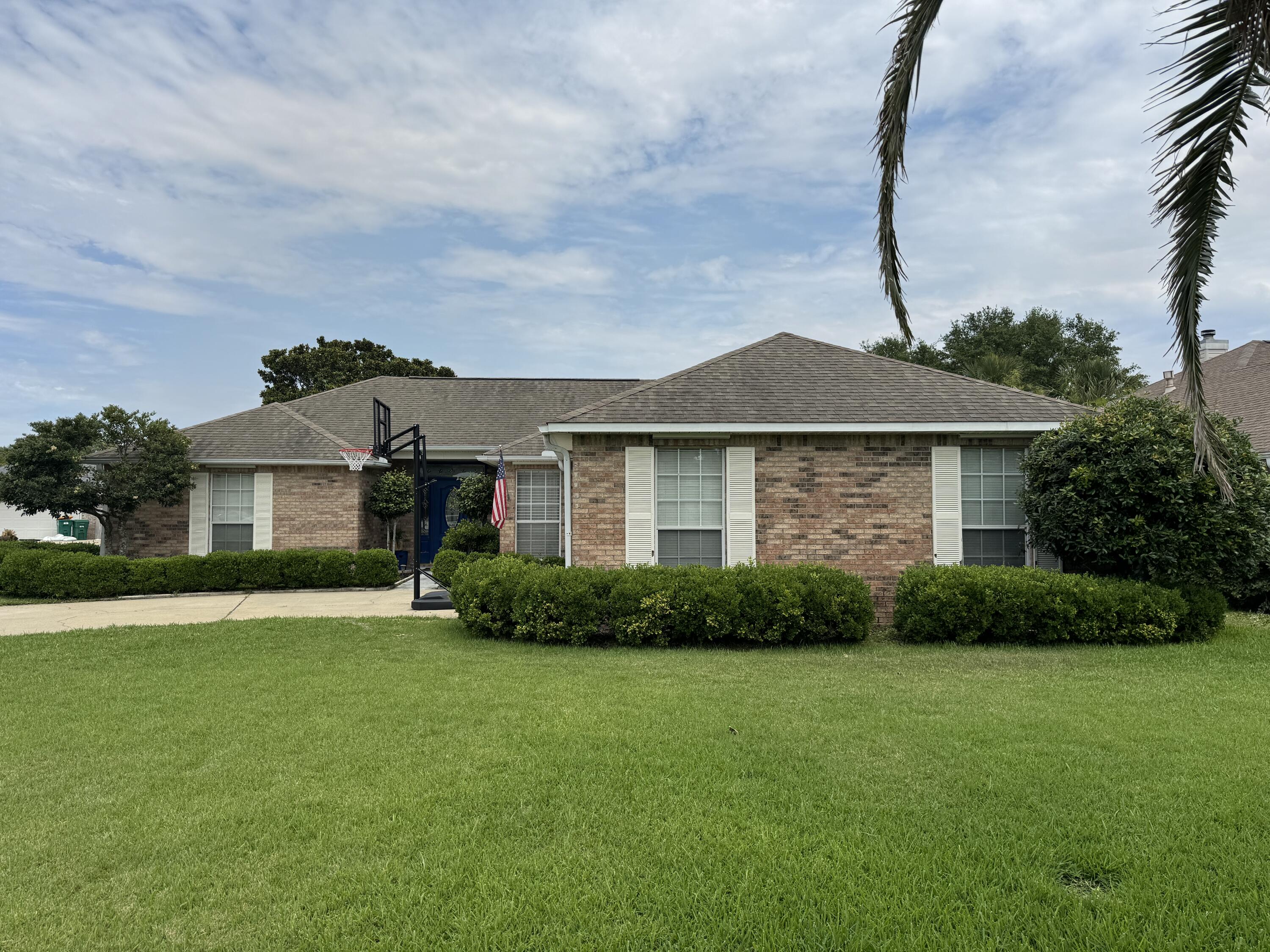 RIDGE WOOD MANOR - Residential Lease