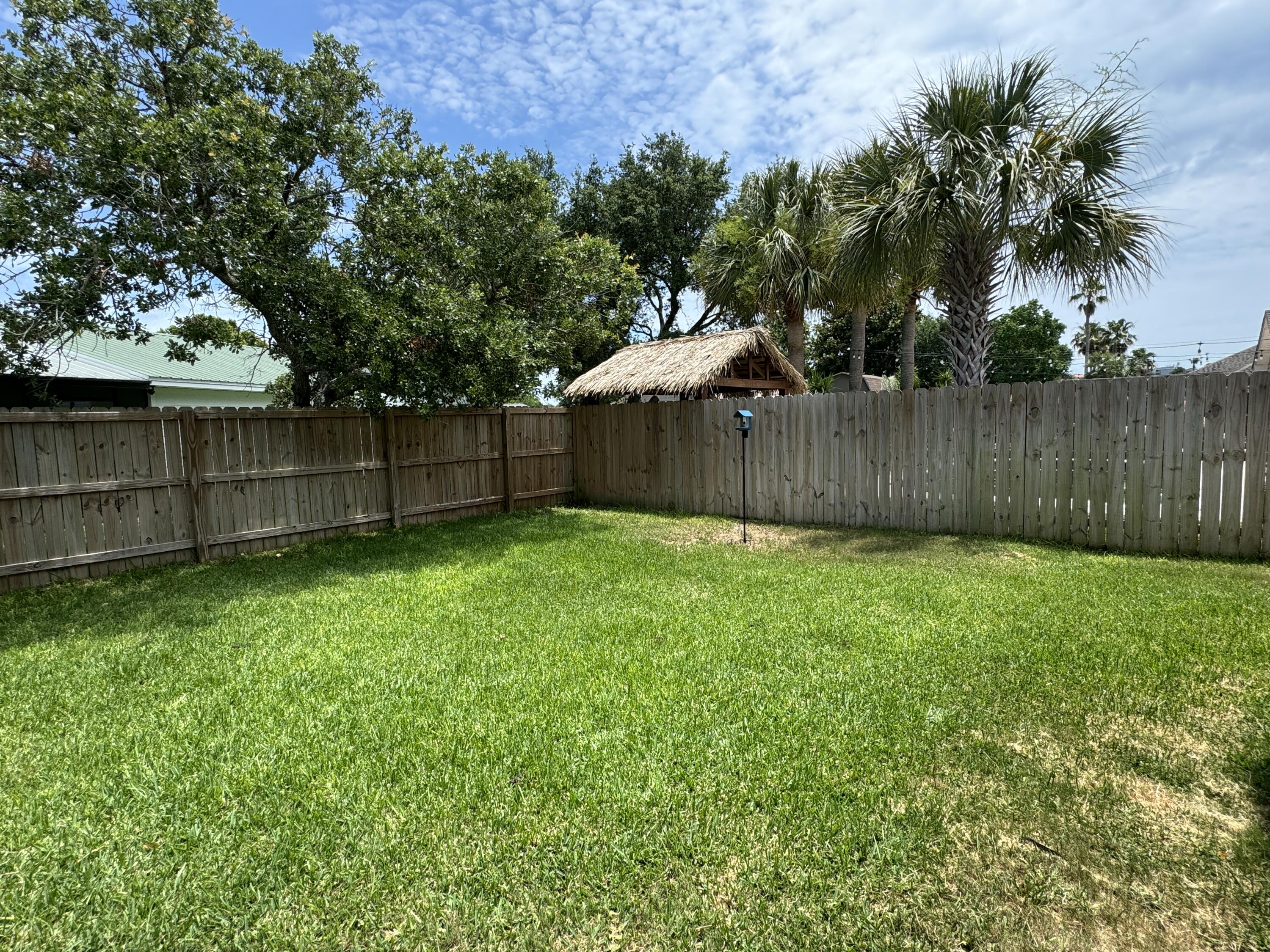 RIDGE WOOD MANOR - Residential Lease