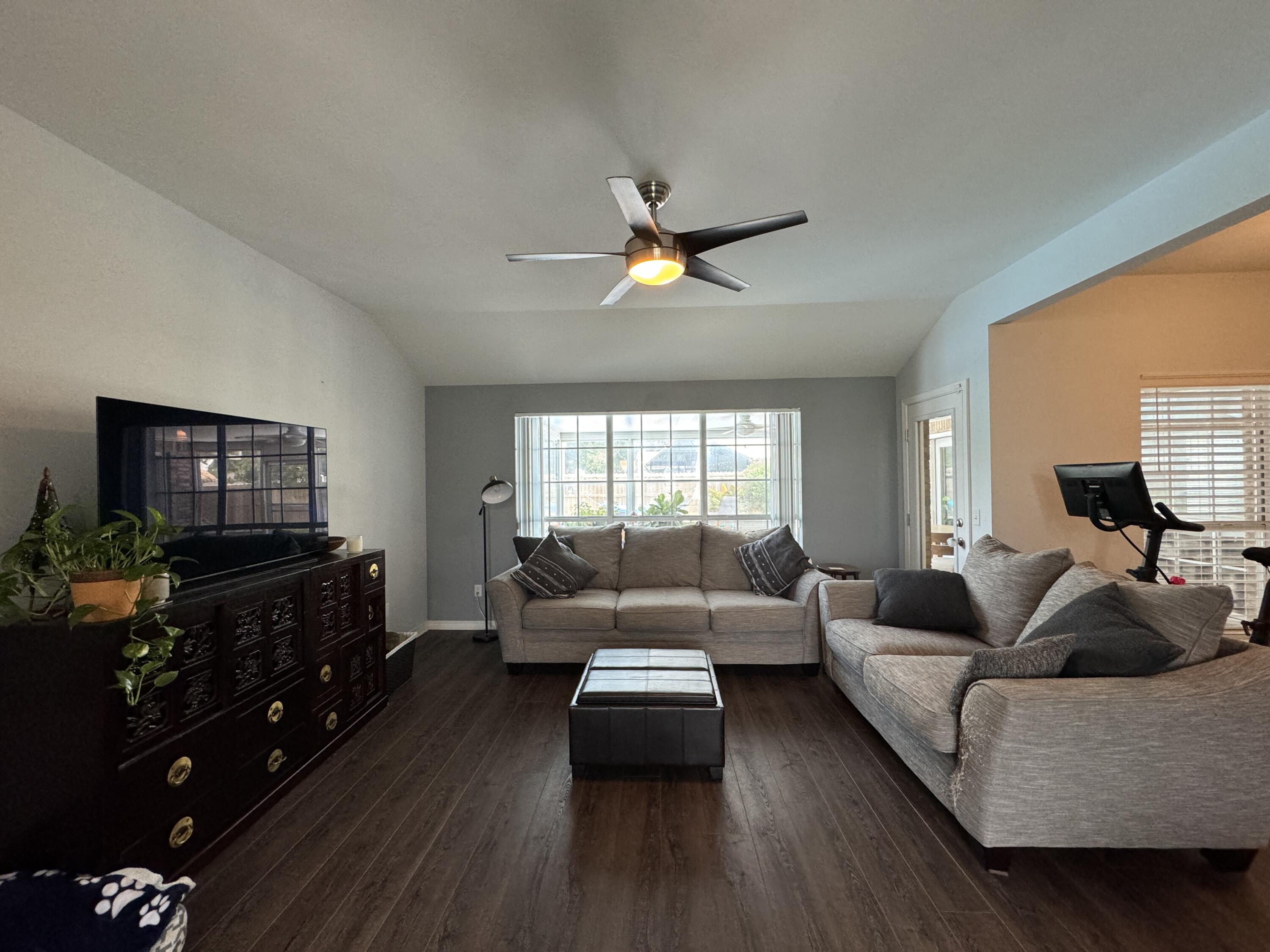 RIDGE WOOD MANOR - Residential Lease