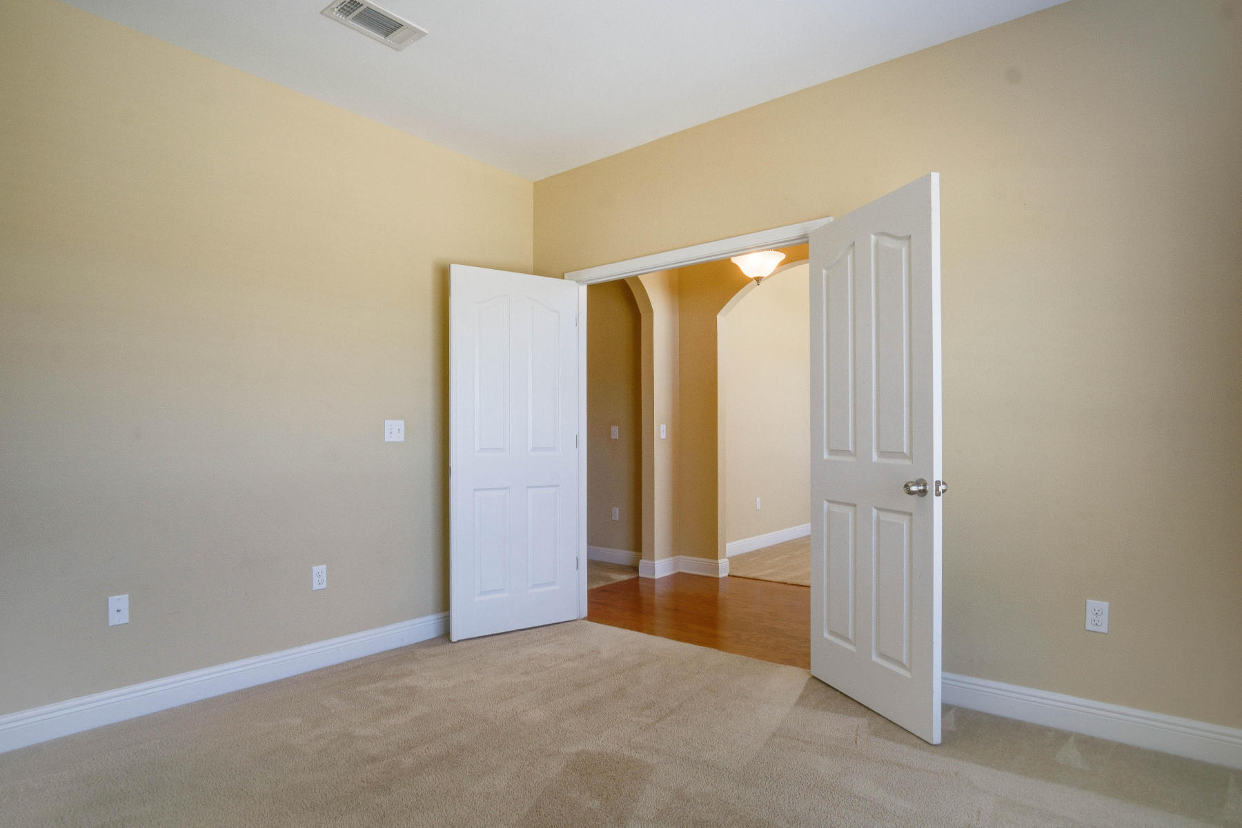 ROLLING RIDGE S/D - Residential Lease