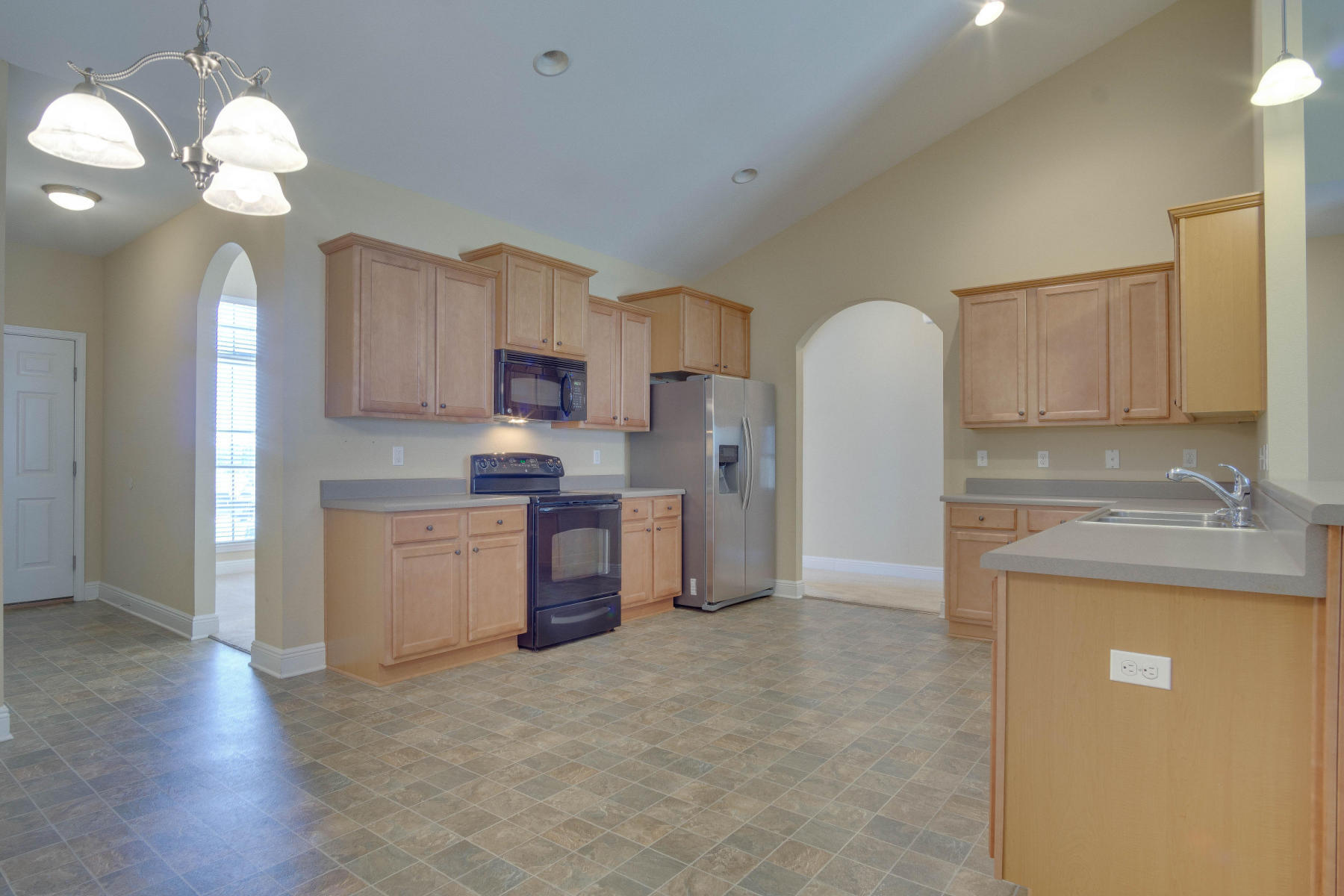 ROLLING RIDGE S/D - Residential Lease