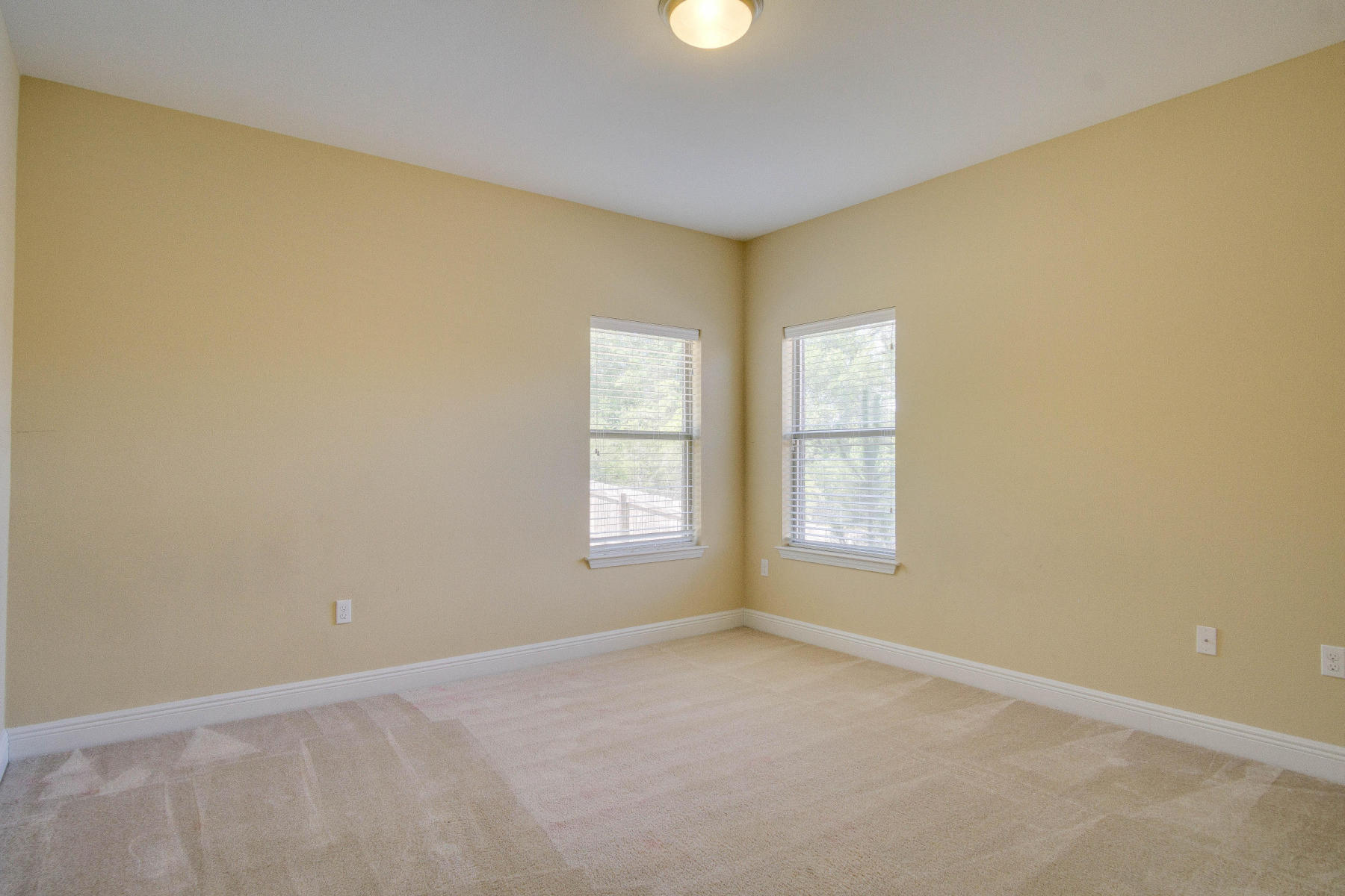 ROLLING RIDGE S/D - Residential Lease