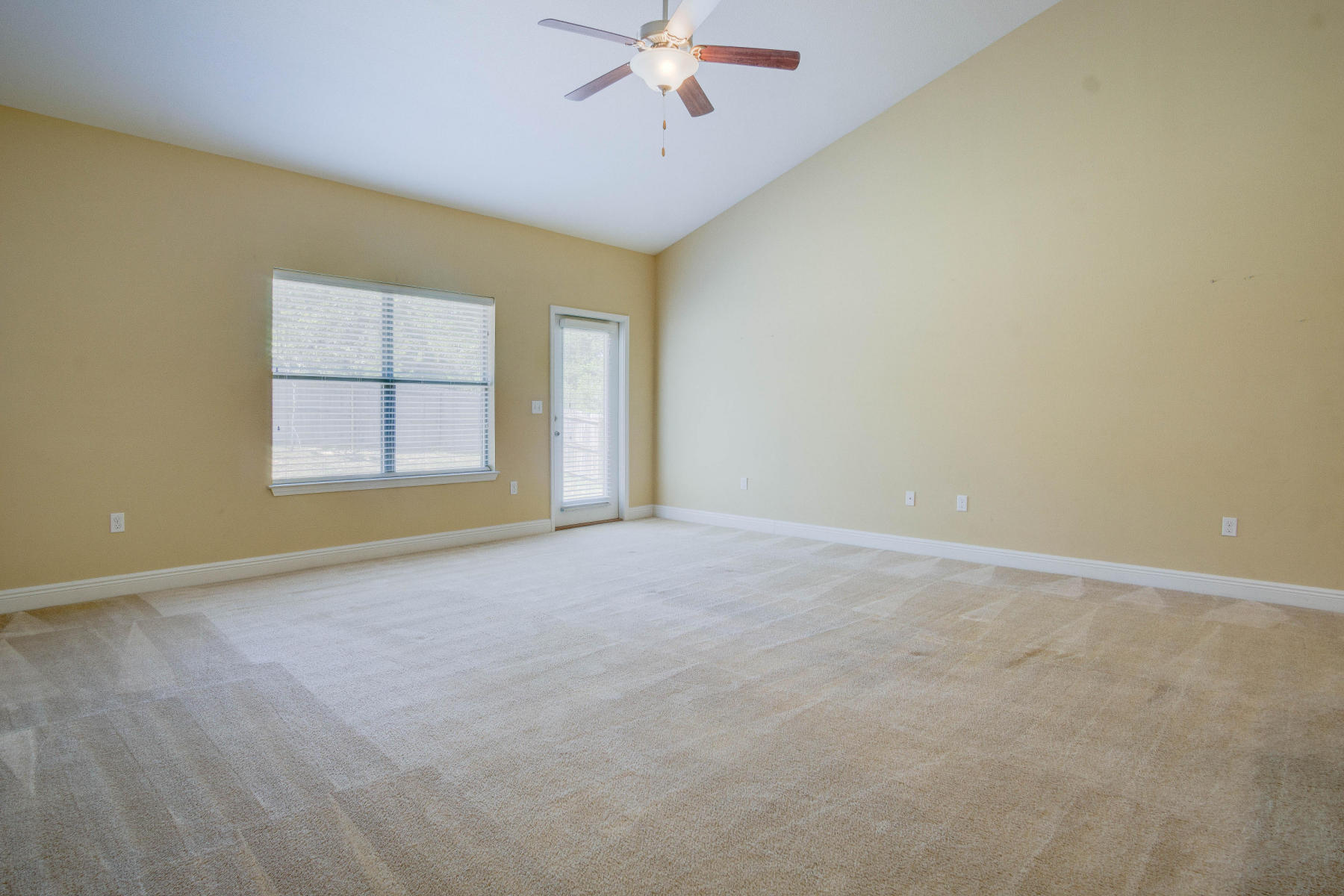 ROLLING RIDGE S/D - Residential Lease