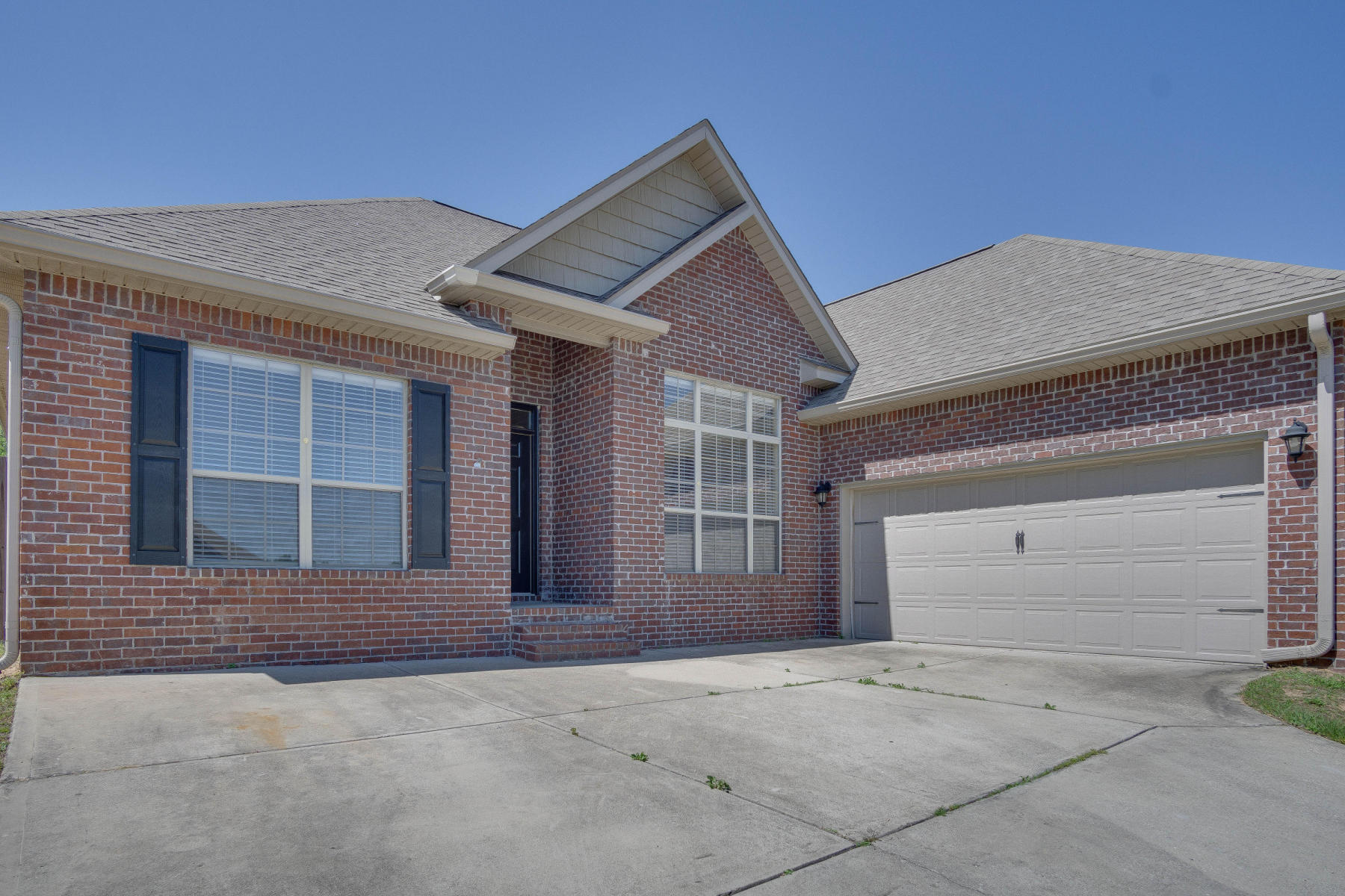 ROLLING RIDGE S/D - Residential Lease