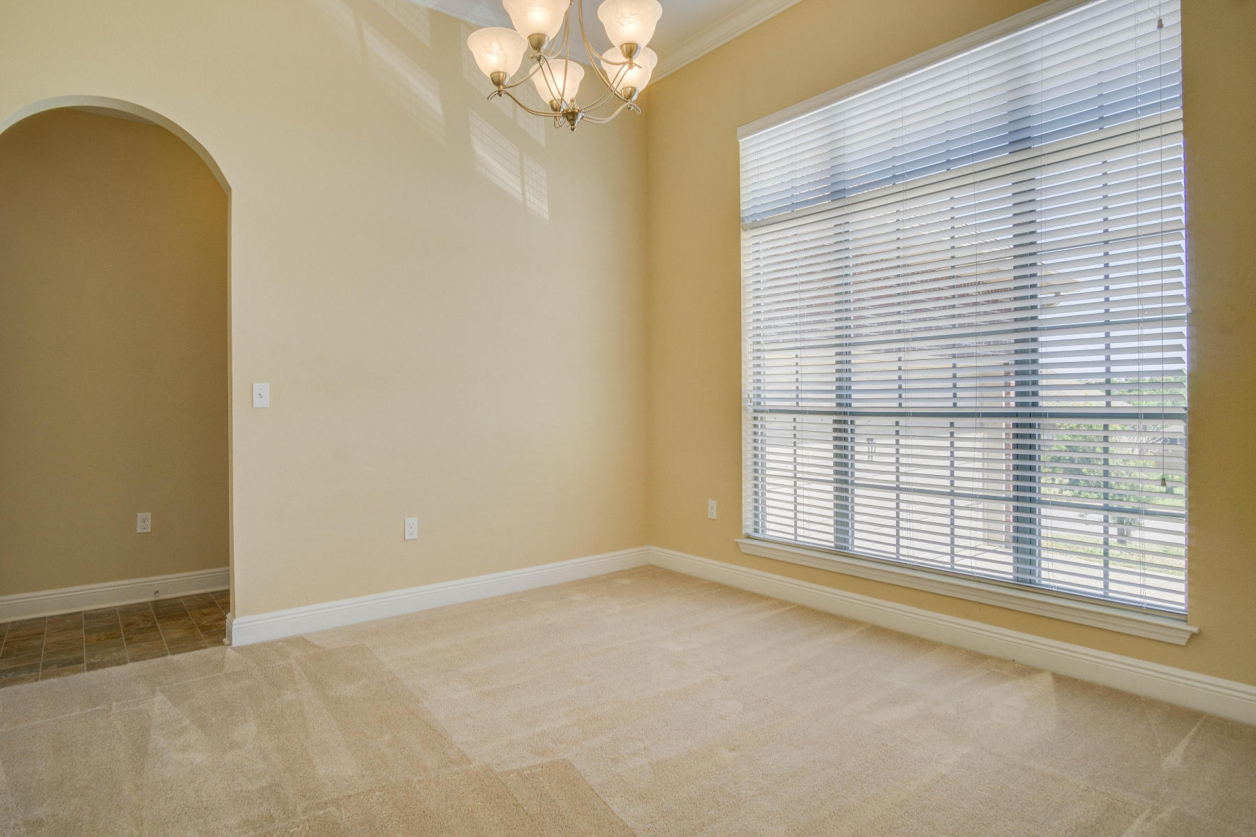 ROLLING RIDGE S/D - Residential Lease