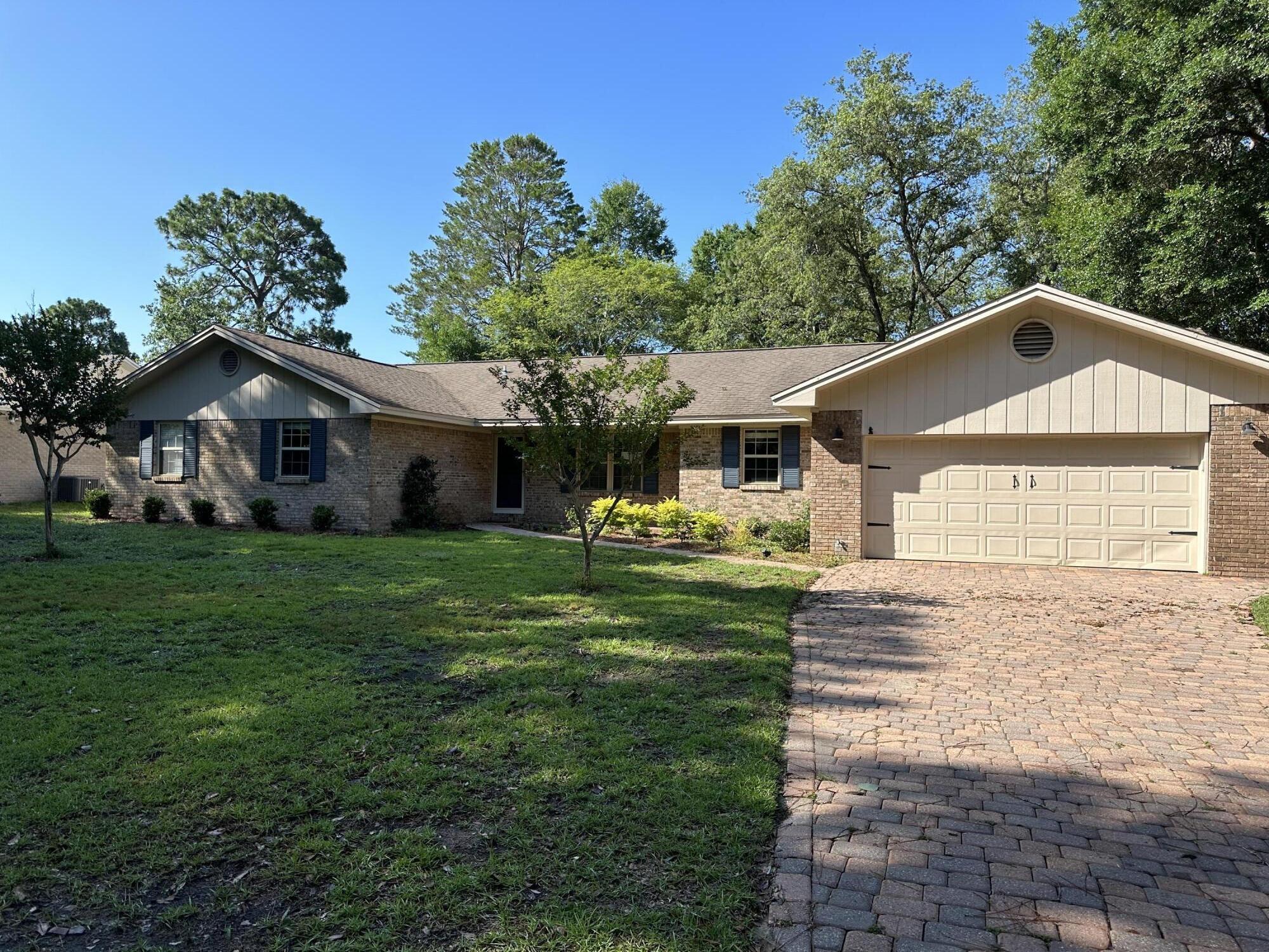 ROCKY BAYOU ESTATES 01 - Residential Lease