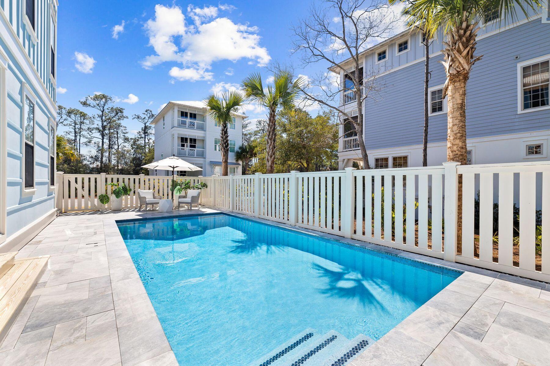 TREETOP VILLAGE - Residential