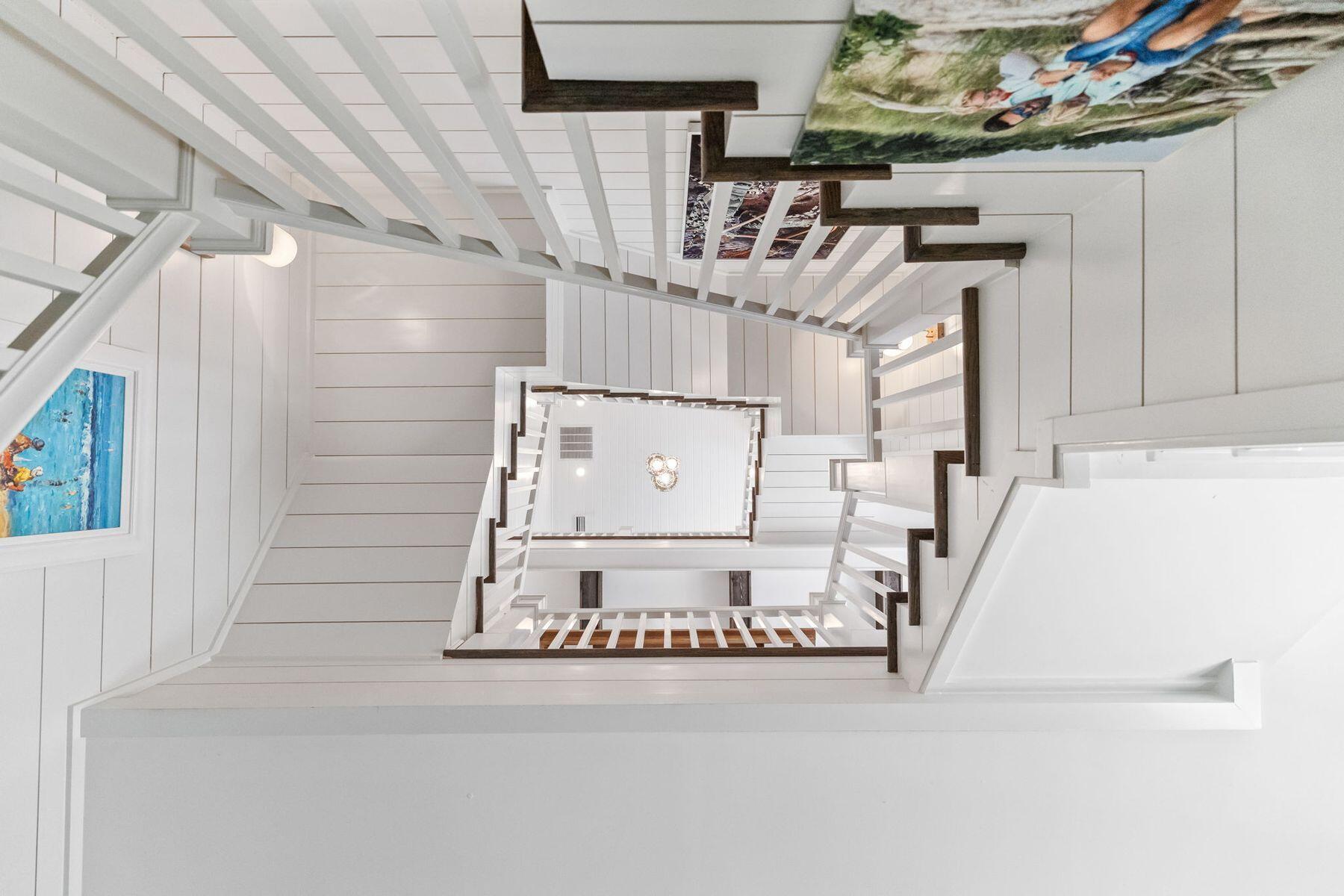 TREETOP VILLAGE - Residential