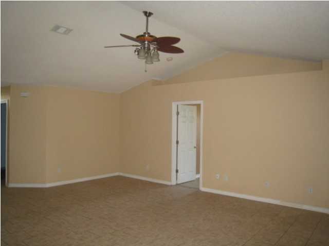 CHEROKEE BEND S/D - Residential Lease