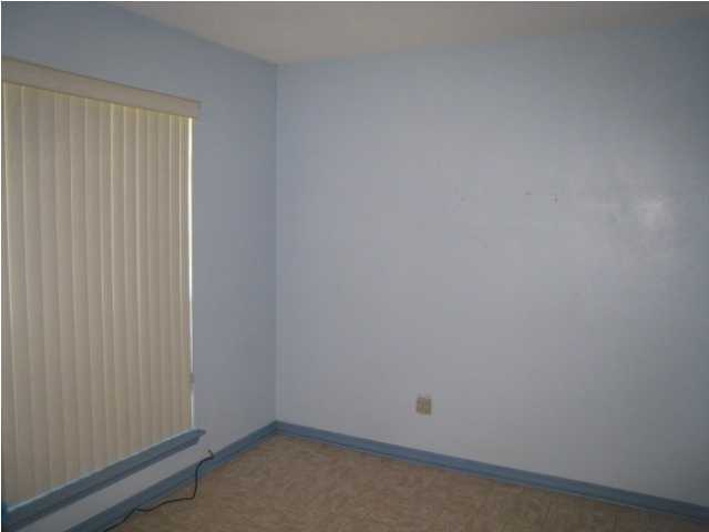 CHEROKEE BEND S/D - Residential Lease