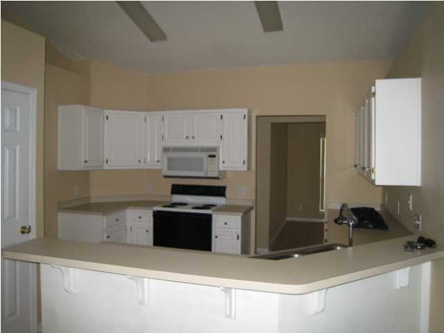 CHEROKEE BEND S/D - Residential Lease