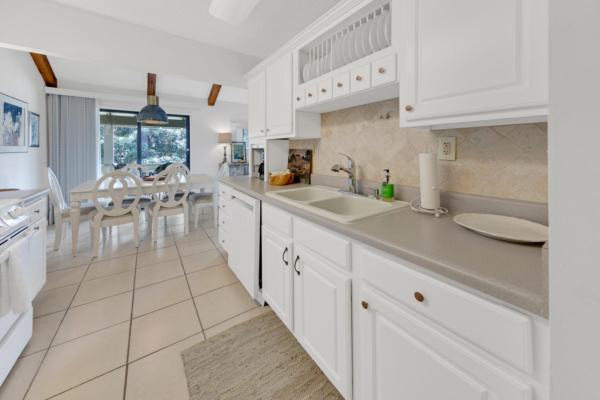 SEASCAPE CONDO GARDEN VILLA - Residential