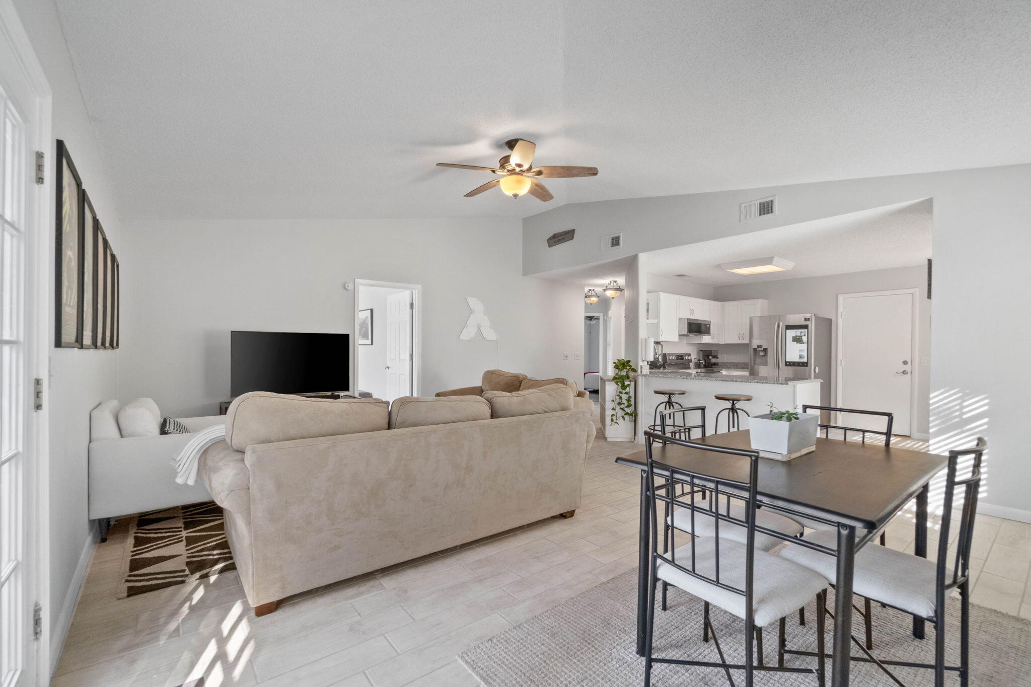 WYNNEHAVEN BEACH ESTATES - Residential