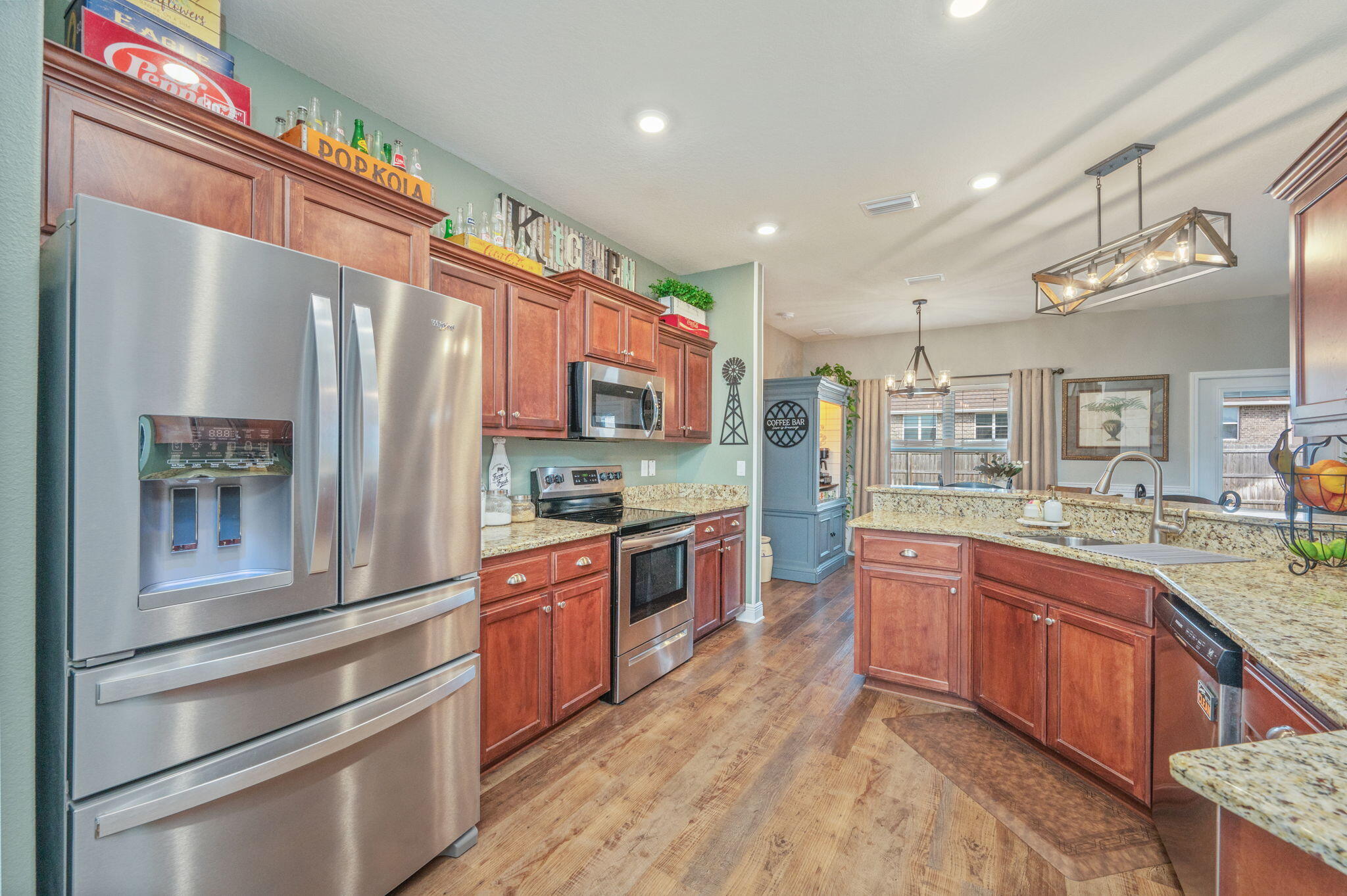 CHARLESTON PLACE - Residential