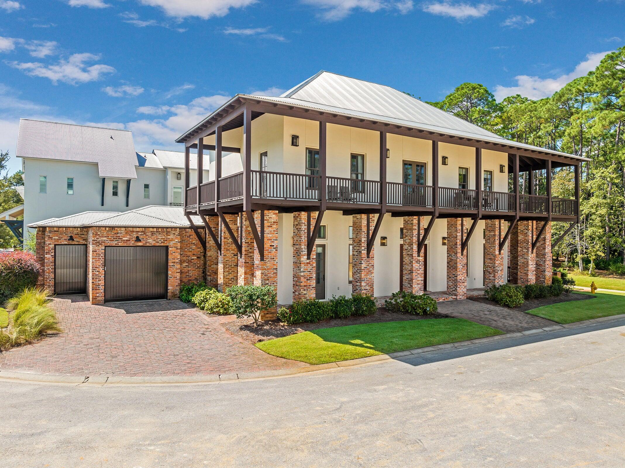 CHURCHILL OAKS - Residential