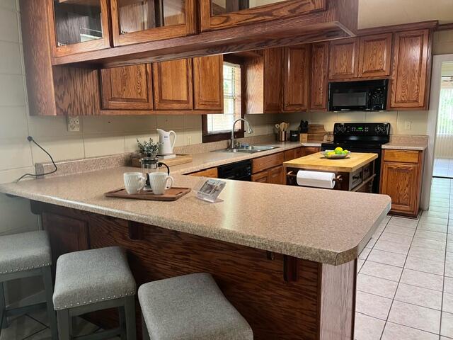 Get Owner Financing on this Waterfront home on canal that leads to the Beautiful Choctawhatchee Bay! Private Dock for small boats. This
location is ideal for the fisherman or wildlife enthusiast. The best of both worlds with country style living on the water and at an amazingly
low price. Brand new AC just installed and new state of the art septic system. Luxury vinyl flooring in the bedrooms and easy to keep clean
ceramic in the main rooms. Just bring your boat and fishing gear and tie up to the dock. Enjoy the perfect Florida waterfront lifestyle. Did I
say Owner Financing available? Some rooms have been professionally staged.