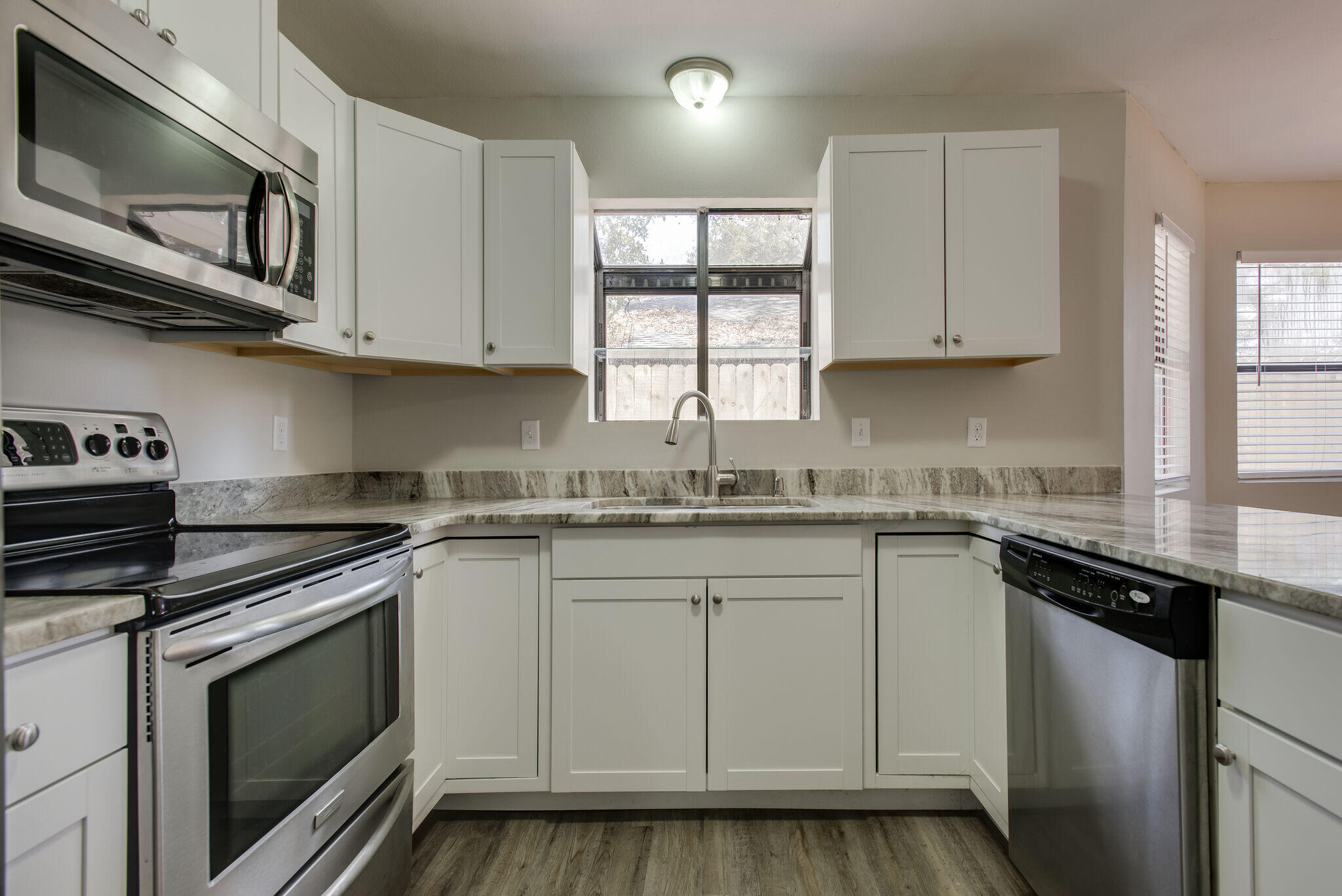POST OAK PLACE PH 2 - Residential Lease