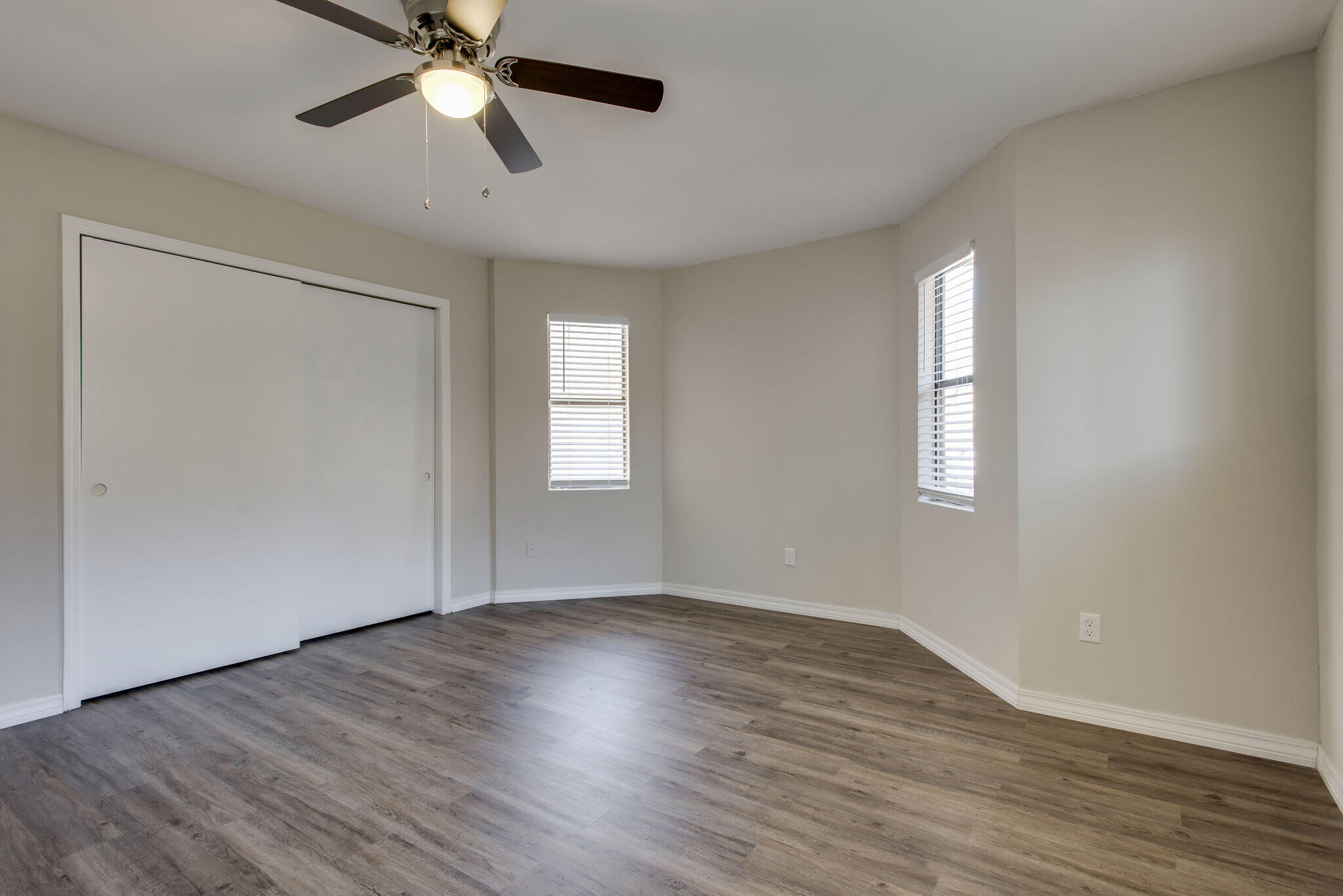 POST OAK PLACE PH 2 - Residential Lease