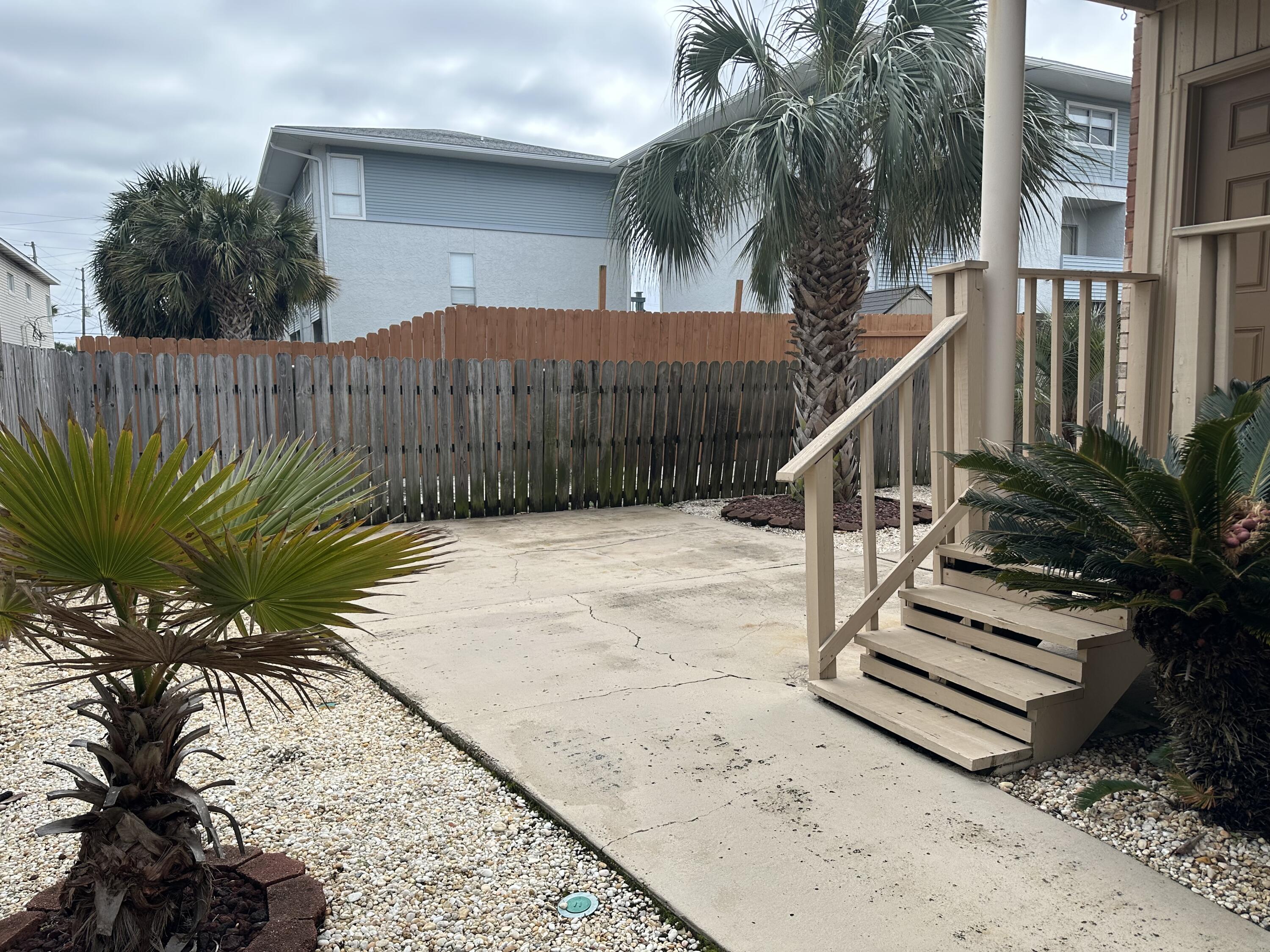 ISLAND MARK - Residential Lease