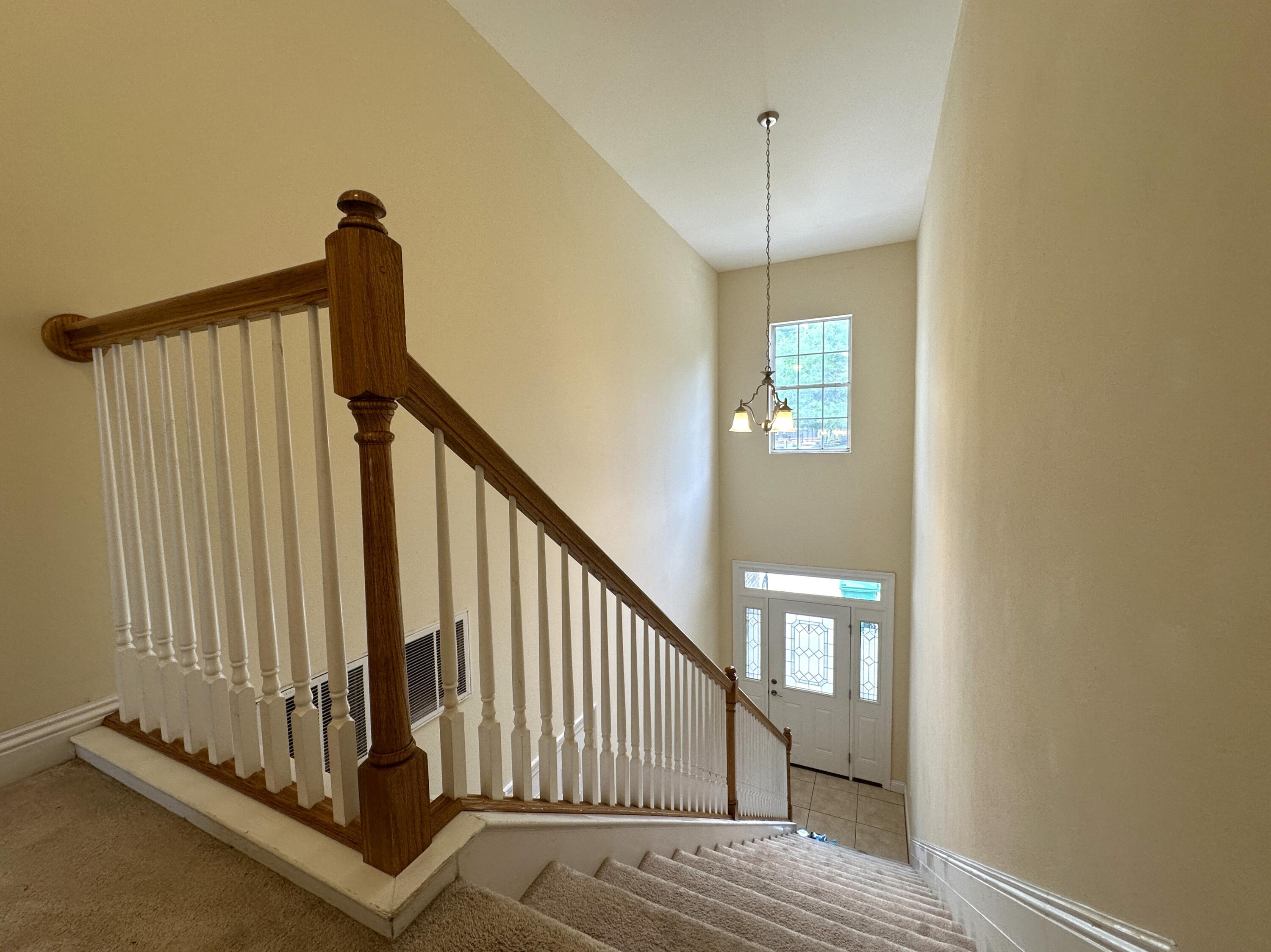WALTON OAKS TOWNHOMES - Residential Lease