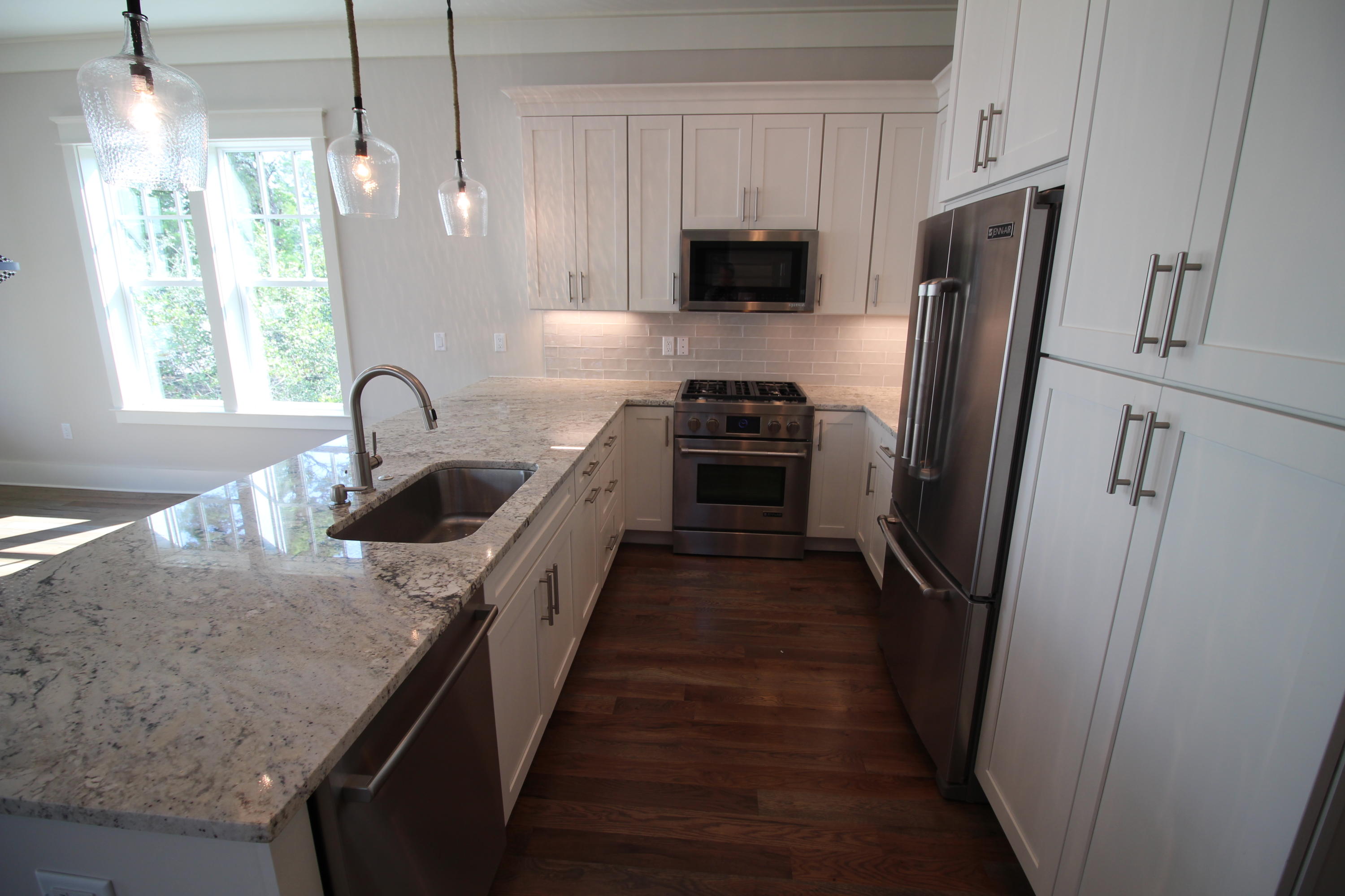 LAKESIDE AT BLUE MOUNTAIN BEACH - Residential