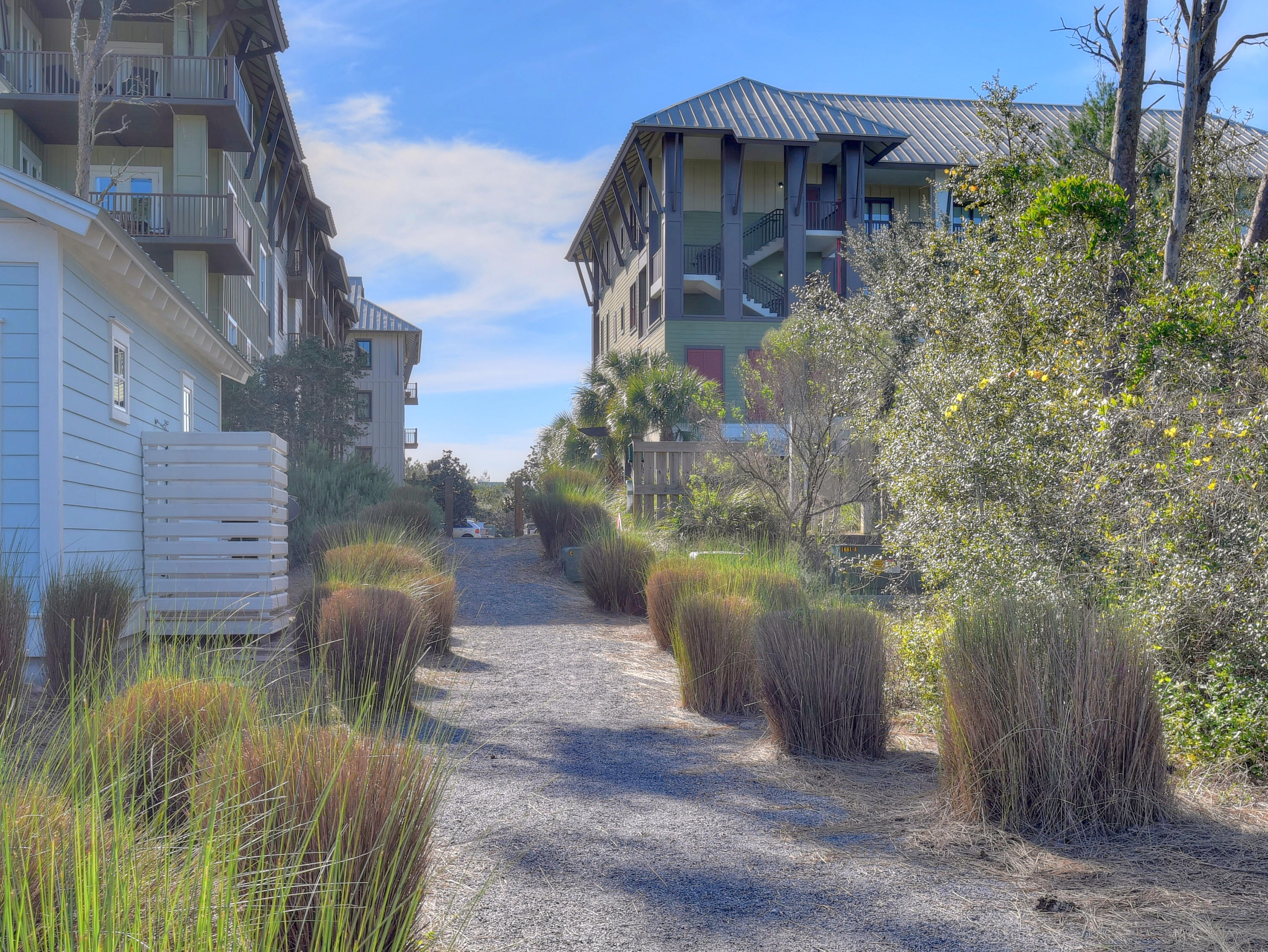 LAKESIDE AT BLUE MOUNTAIN BEACH - Residential