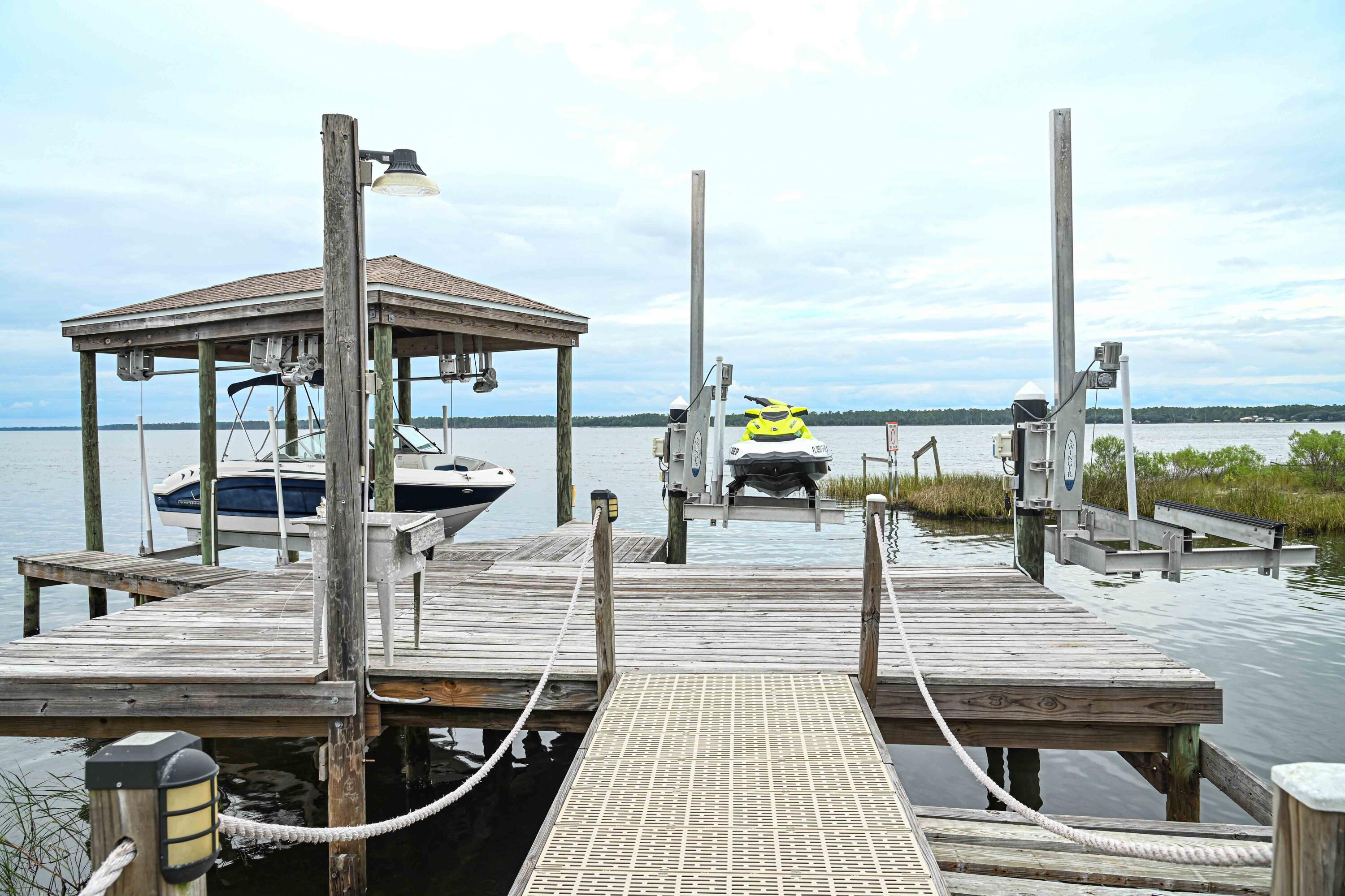 MOSSY COVE - Residential