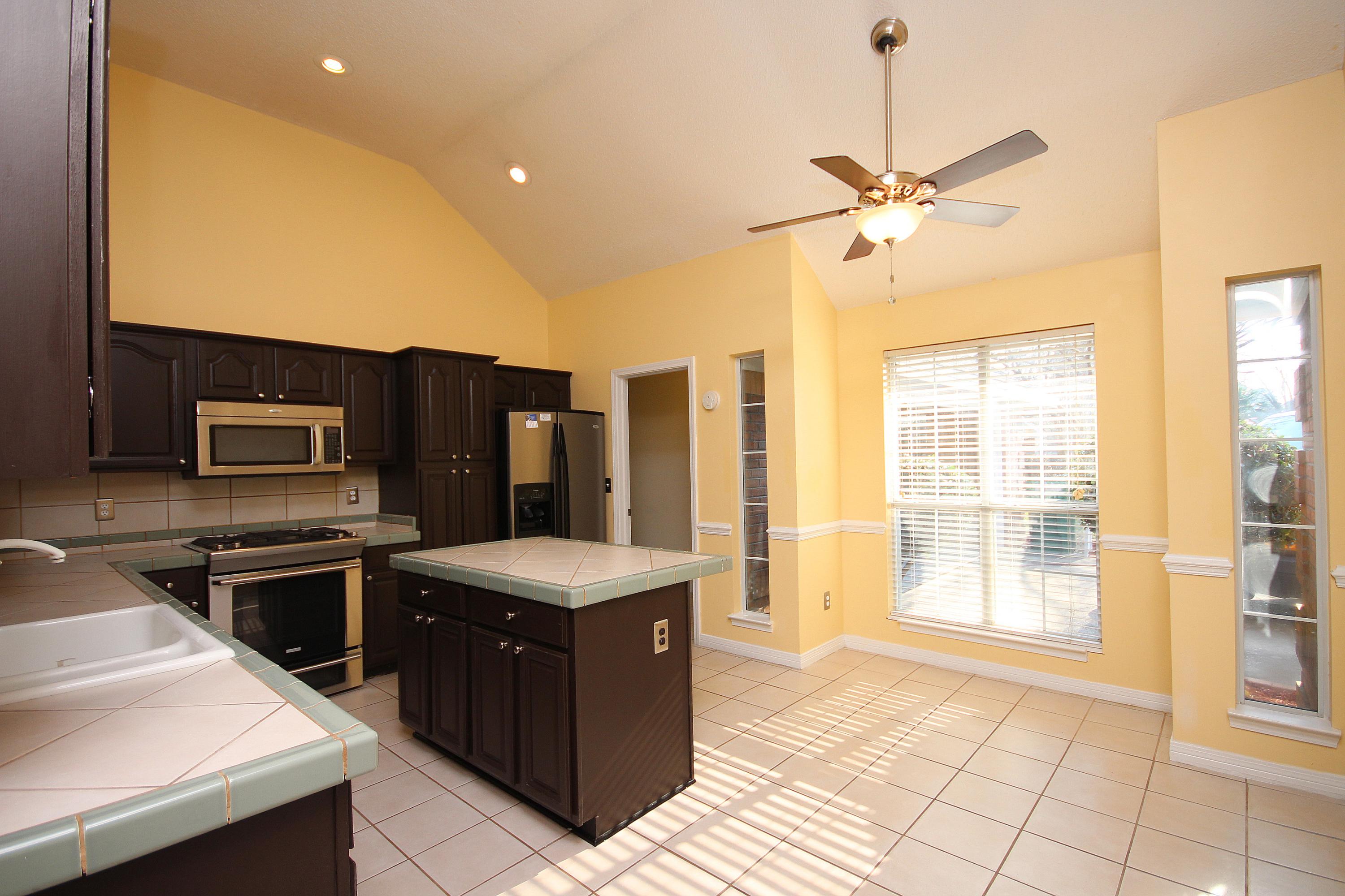 BRISTOL PARK - Residential Lease