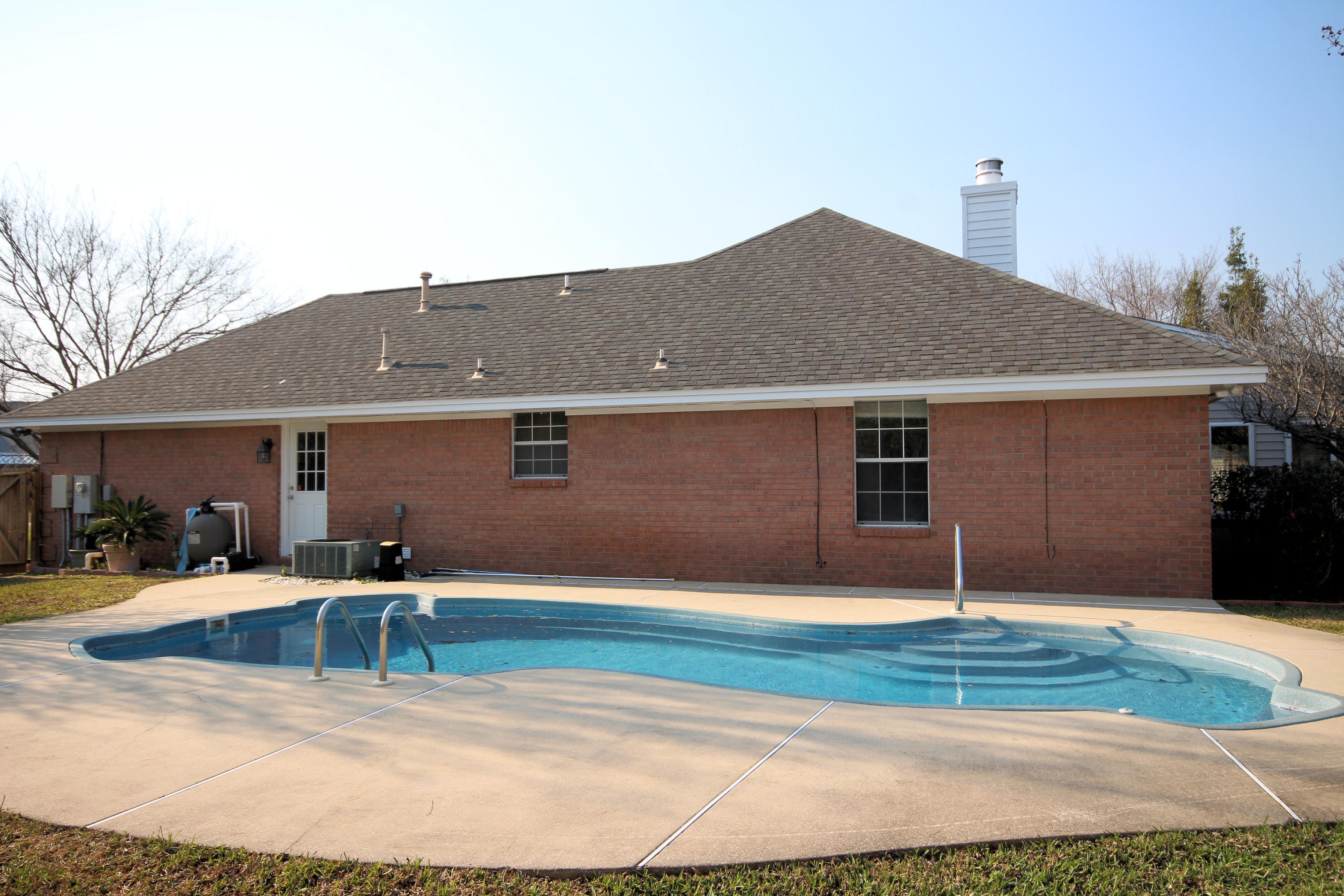 BRISTOL PARK - Residential Lease