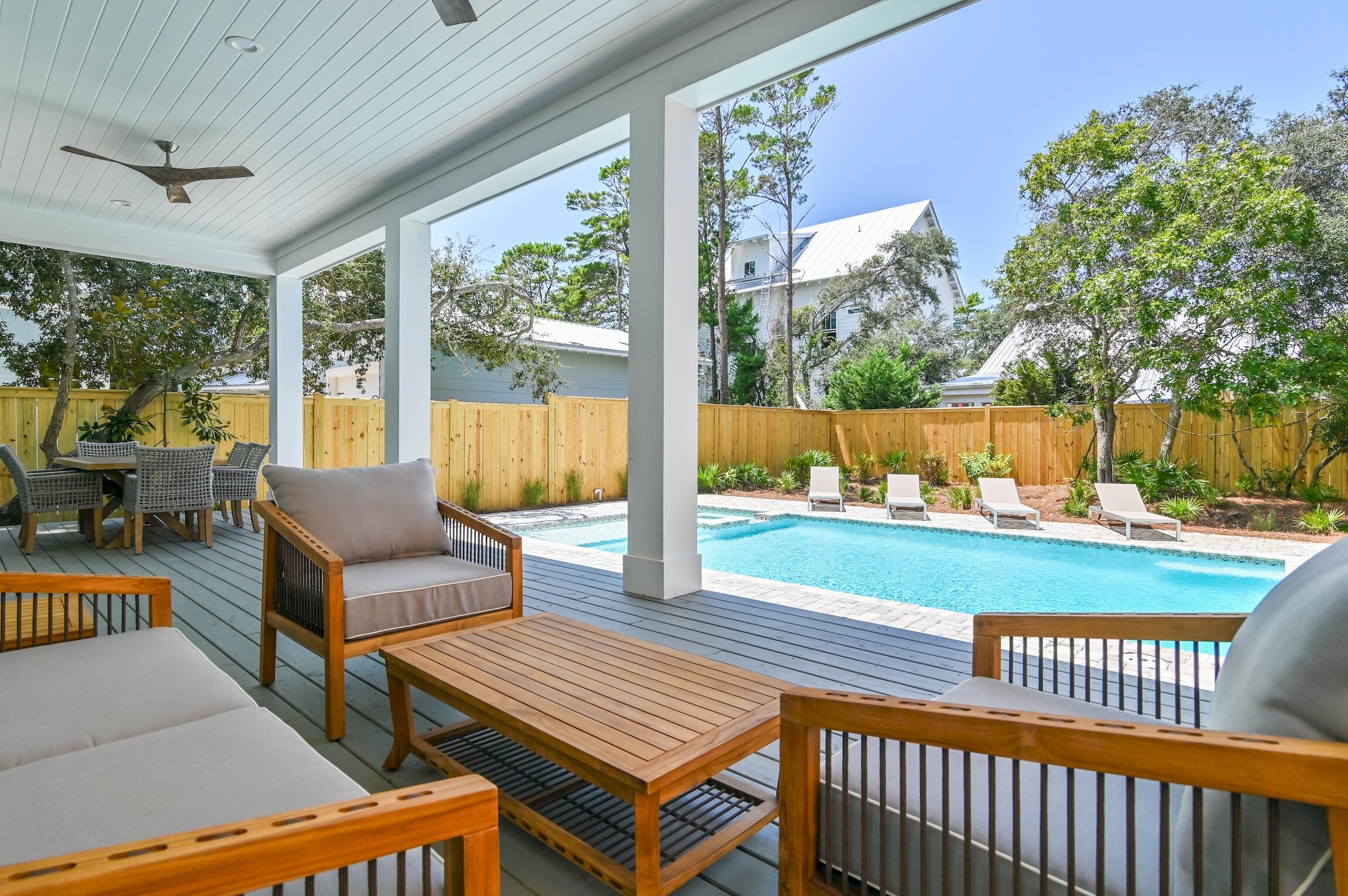 EASTERN LAKE S/D - Residential