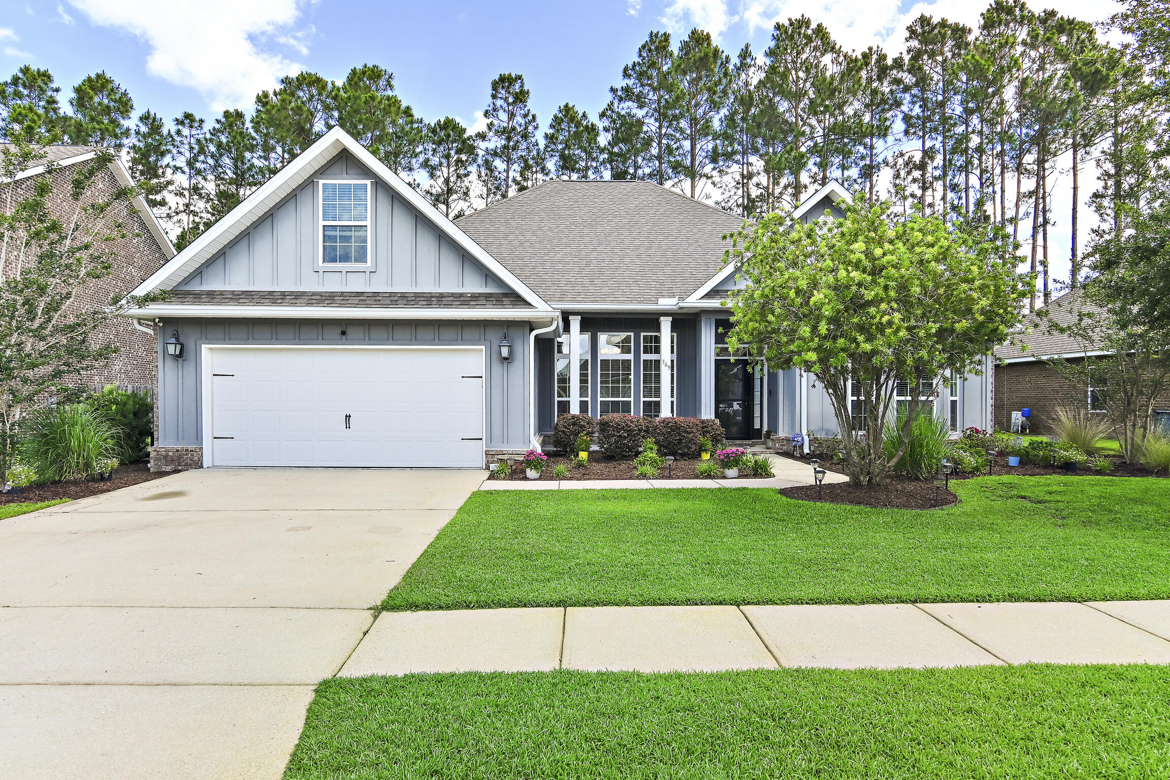 OPEN HOUSE SATURDAY MAY 25, 11AM-2PM.  Create new memories in this beautiful, open floor plan home.  3 bed/ 2 bath/ Study/ Bonus room over garage (potentially 4th bedroom).  Granite countertops kitchen and baths, SS appliances (refrigerator, dishwasher, microwave, gas stove), screened rear porch, Crown Molding in entry, family room and master bedroom.  Tile in commons areas, baths and utility room.  Nice yard with garden beds ready for your vegetable or flowers plantings.