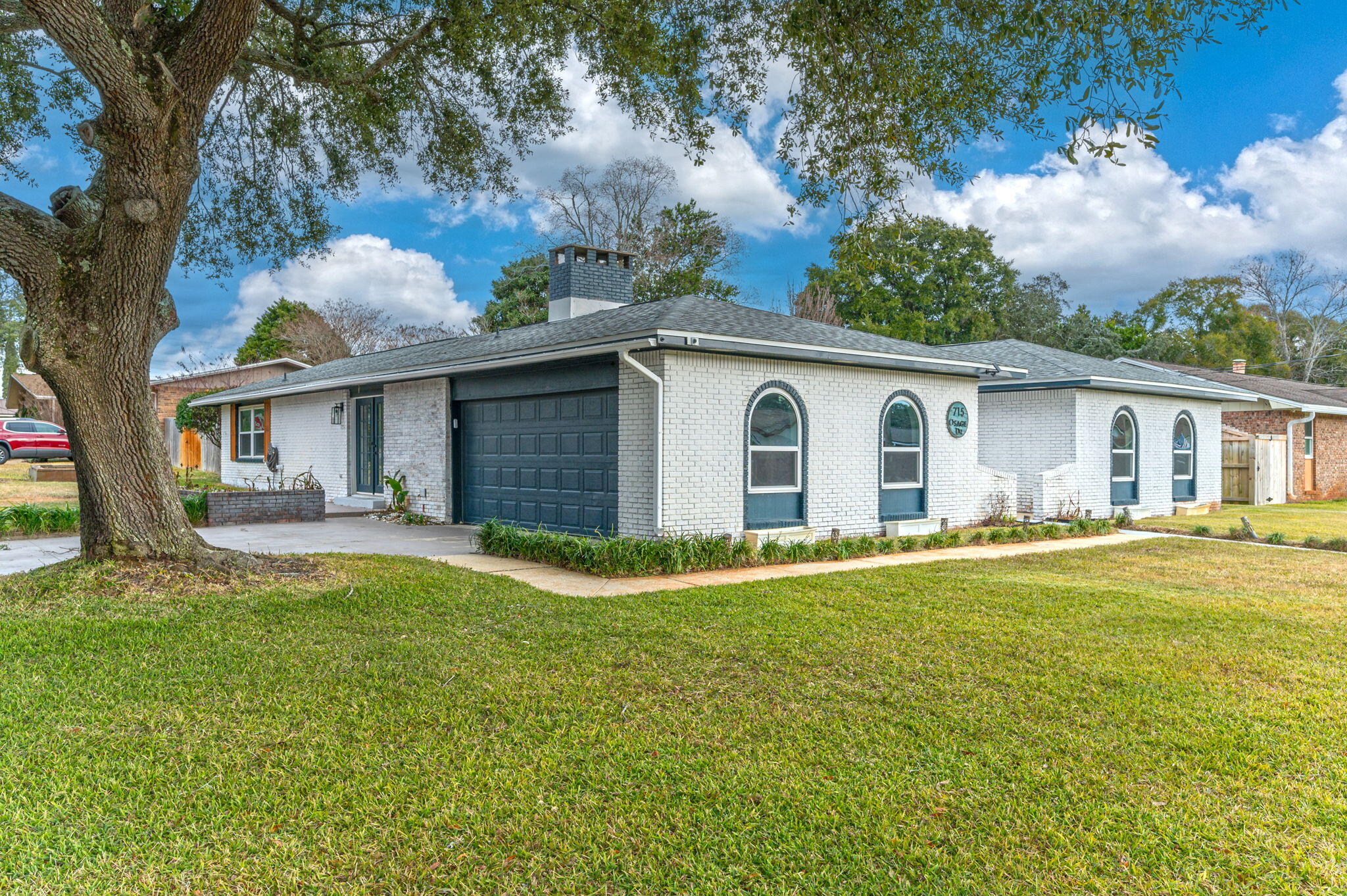 Welcome to this beautiful 4 bedroom, 2 bathroom home in a great neighborhood in Ft. Walton Beach! Close to Hurlburt Field and shopping, this home features stainless steel appliances, large kitchen island with granite countertops and extra cabinets for storage in the kitchen. The open floor plan allows for easy flow between the living room, dining area, and kitchen, perfect for entertaining guests or spending quality time with loved ones. The large oak tree provides shade to the home and the outdoor storage shed provides extra space for storing tools, equipment, or seasonal items. Don't miss out on the opportunity to make this house your home!