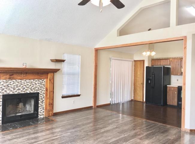 WILLOW BEND PH 2 - Residential Lease